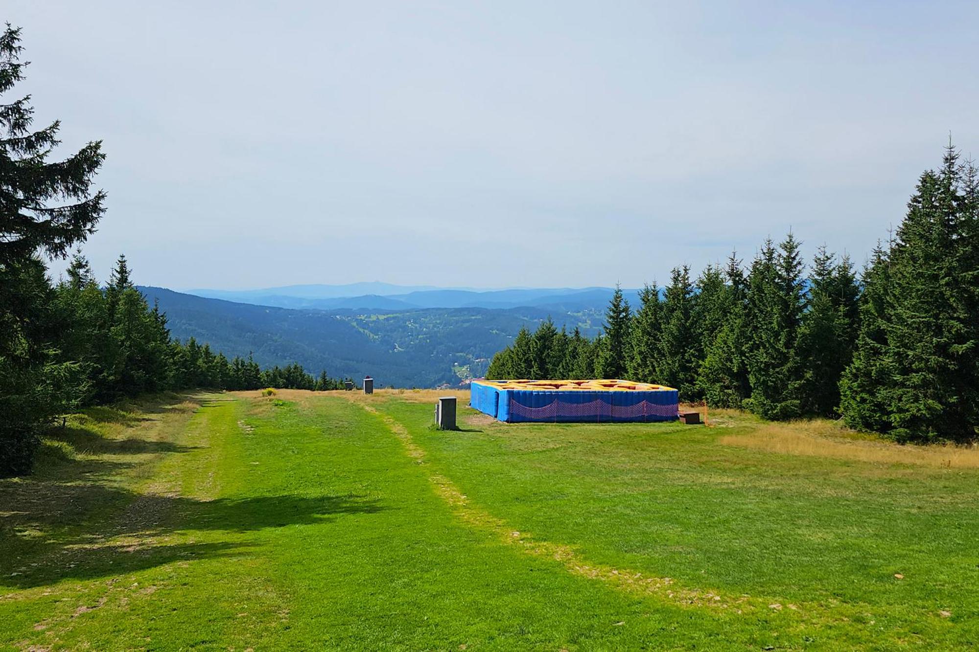 ENJOYHARRACHOV - Atraktivní slunný klimatizovaný apartmán 14 v centru se saunou, parkováním, Wifi-WLAN, SAT, herní konzolí, PC s win 10, Netflix zdarma a m