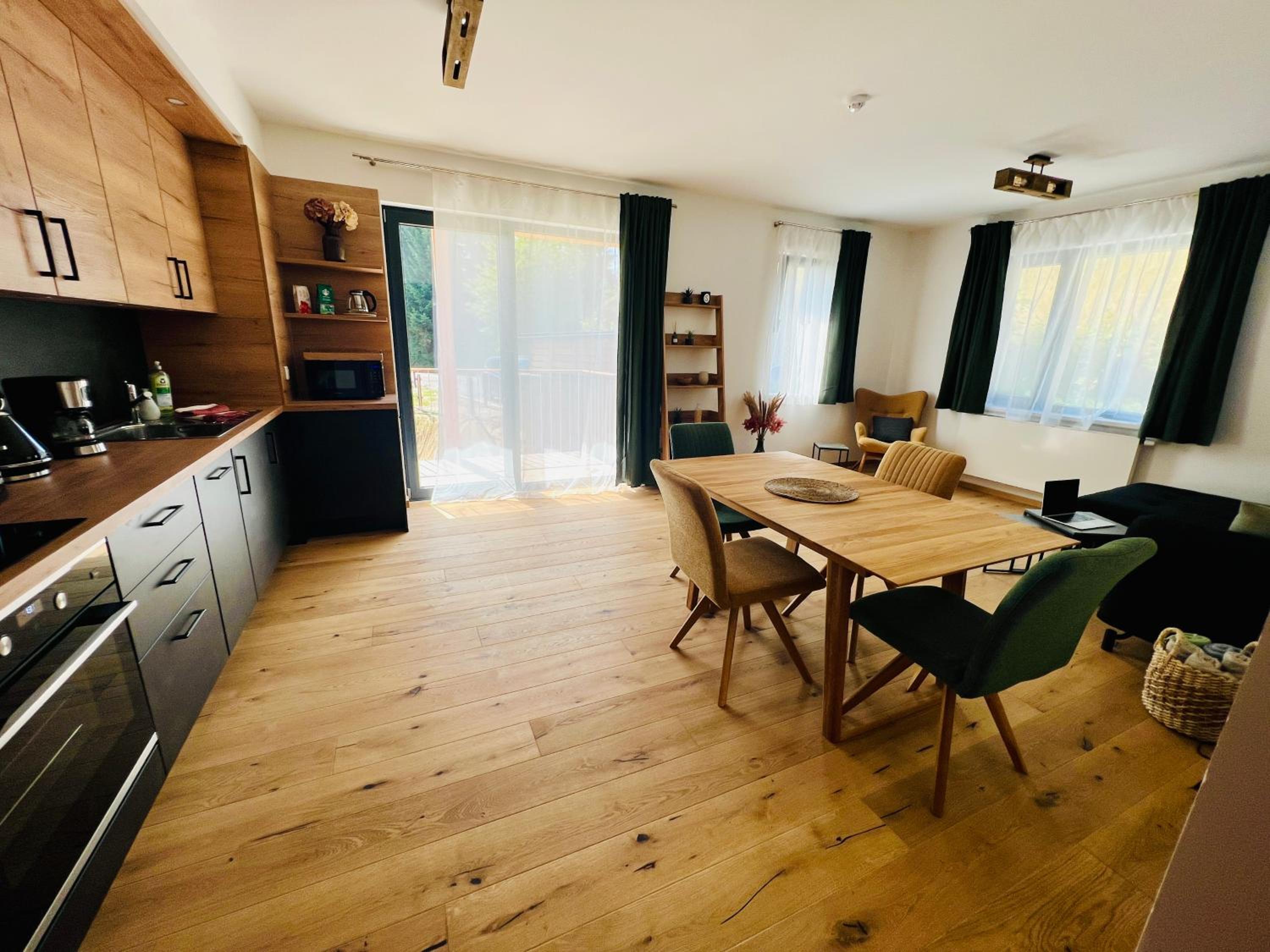 Family 2 bedroom Ski&Bike Apartment with Terrase