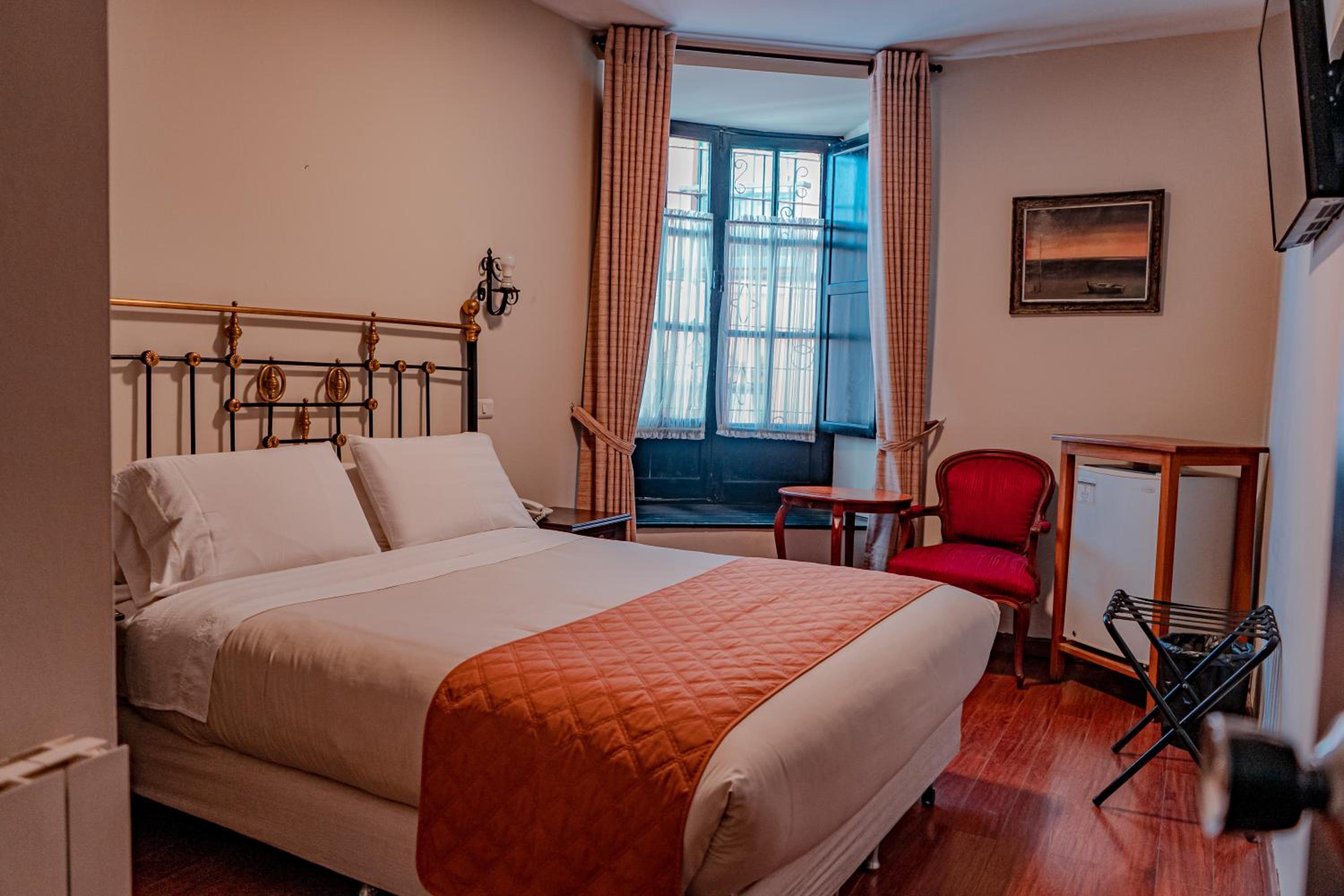 Colonial Hotel Boutique