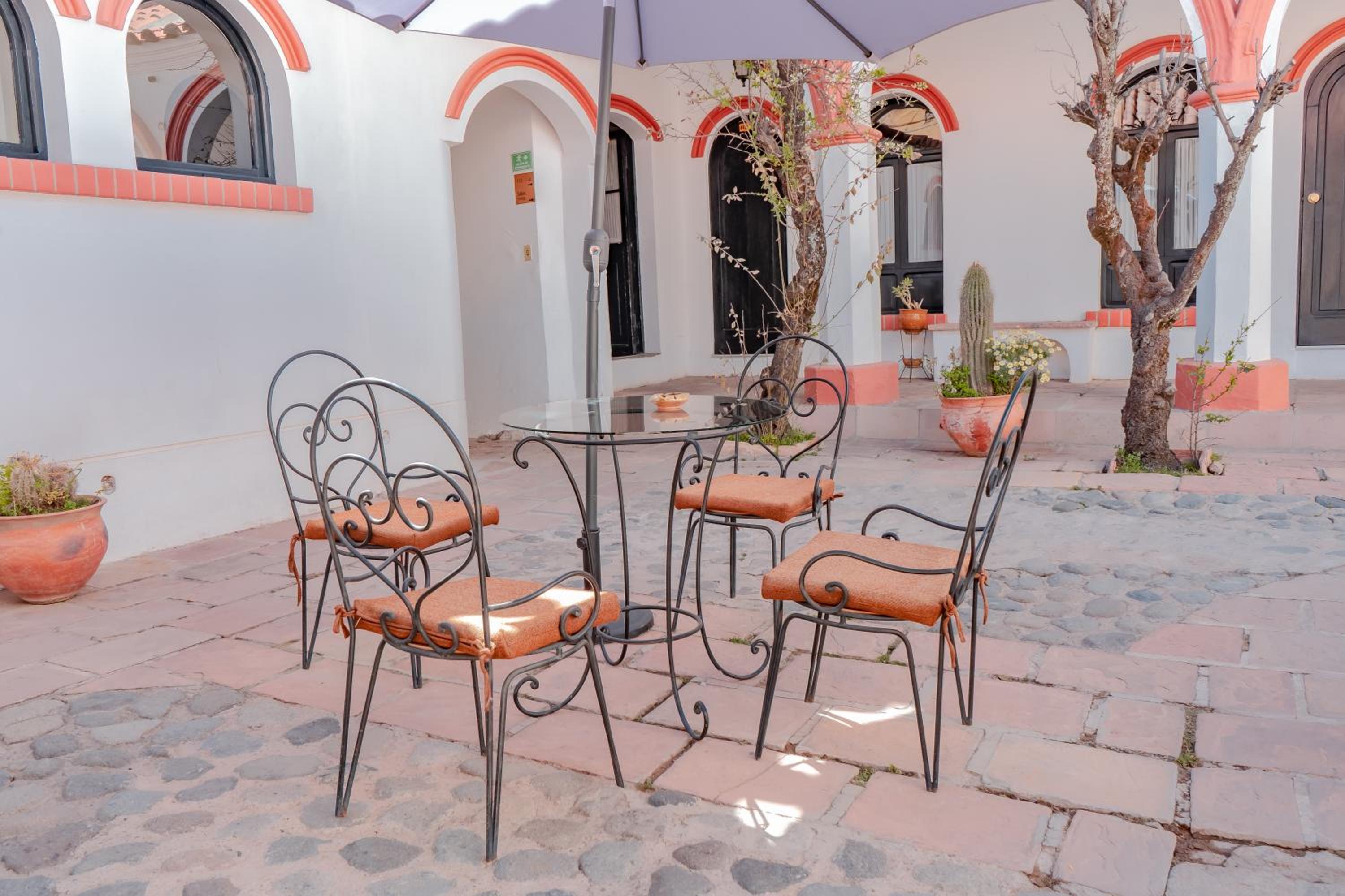 Colonial Hotel Boutique