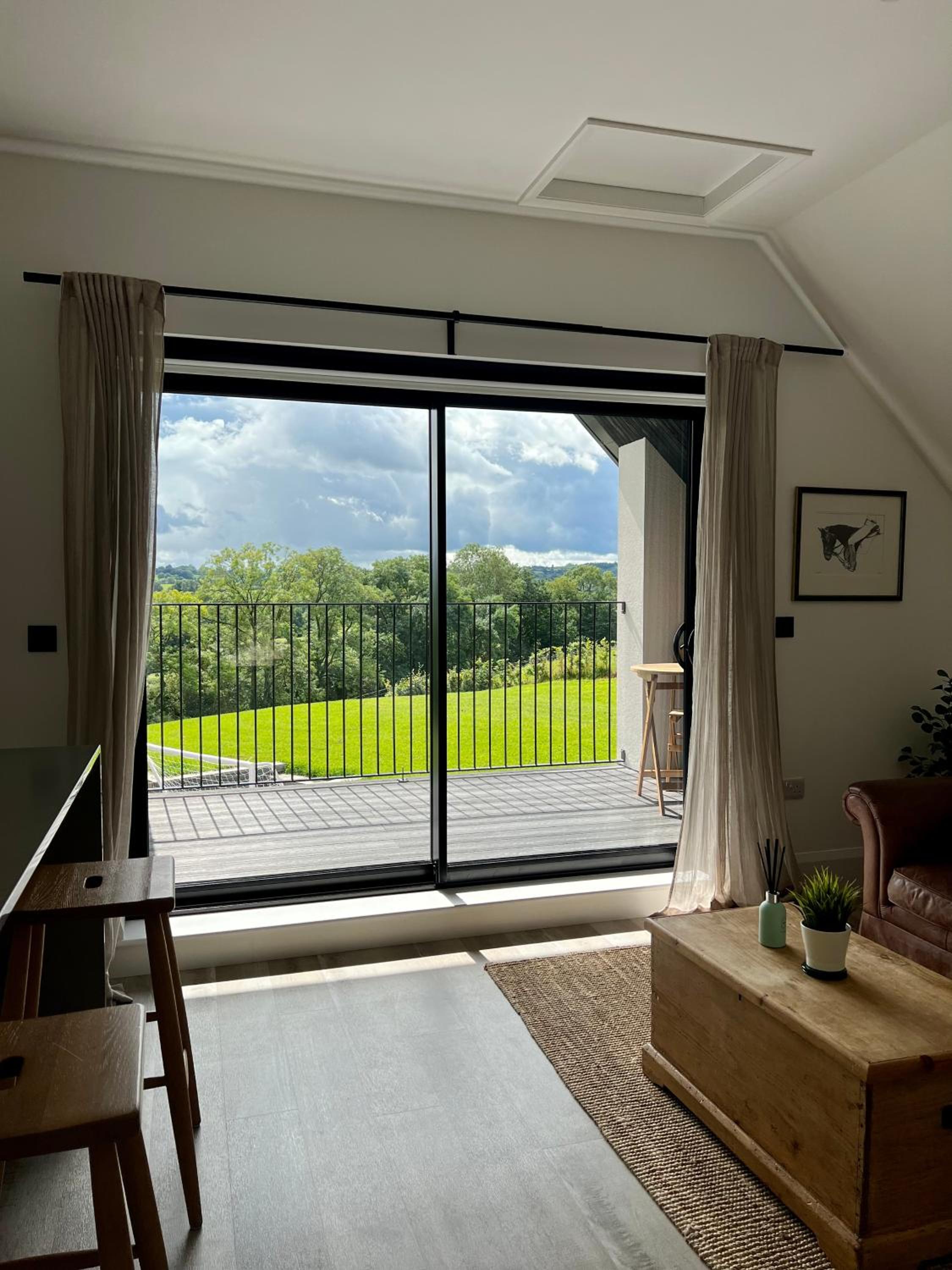 The Loft Studio apartment - above detached new build garage view 5