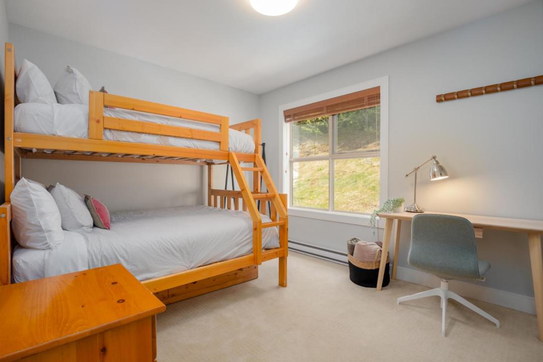2BR - Multi-Level Townhome with Hot Tub by Harmony Whistler