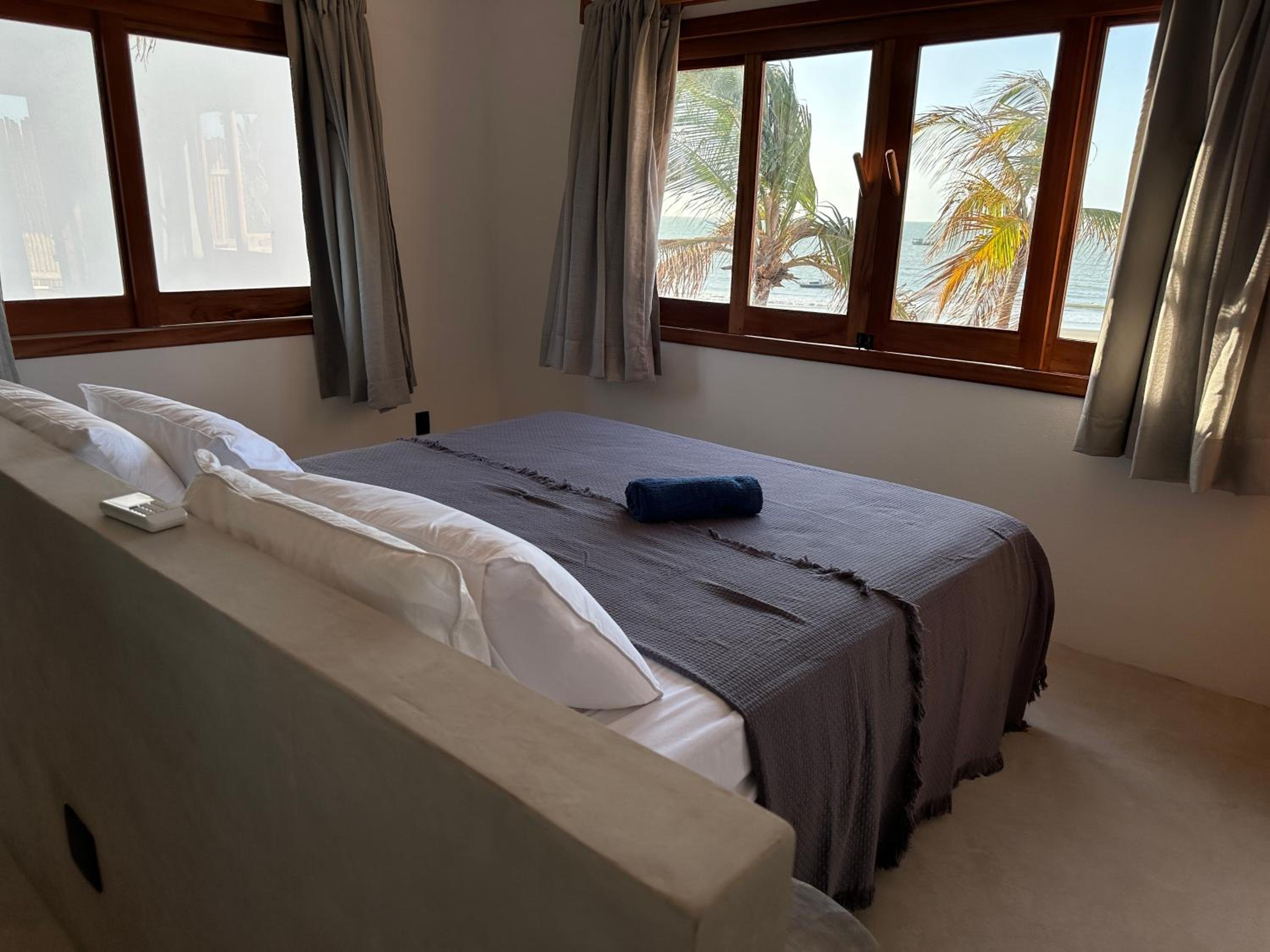 Villa Mango Beach Houses