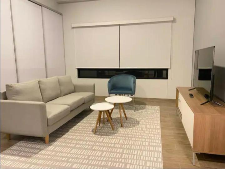 Increible Apartamento con estacionamiento, en el centro de Miraflores view 2