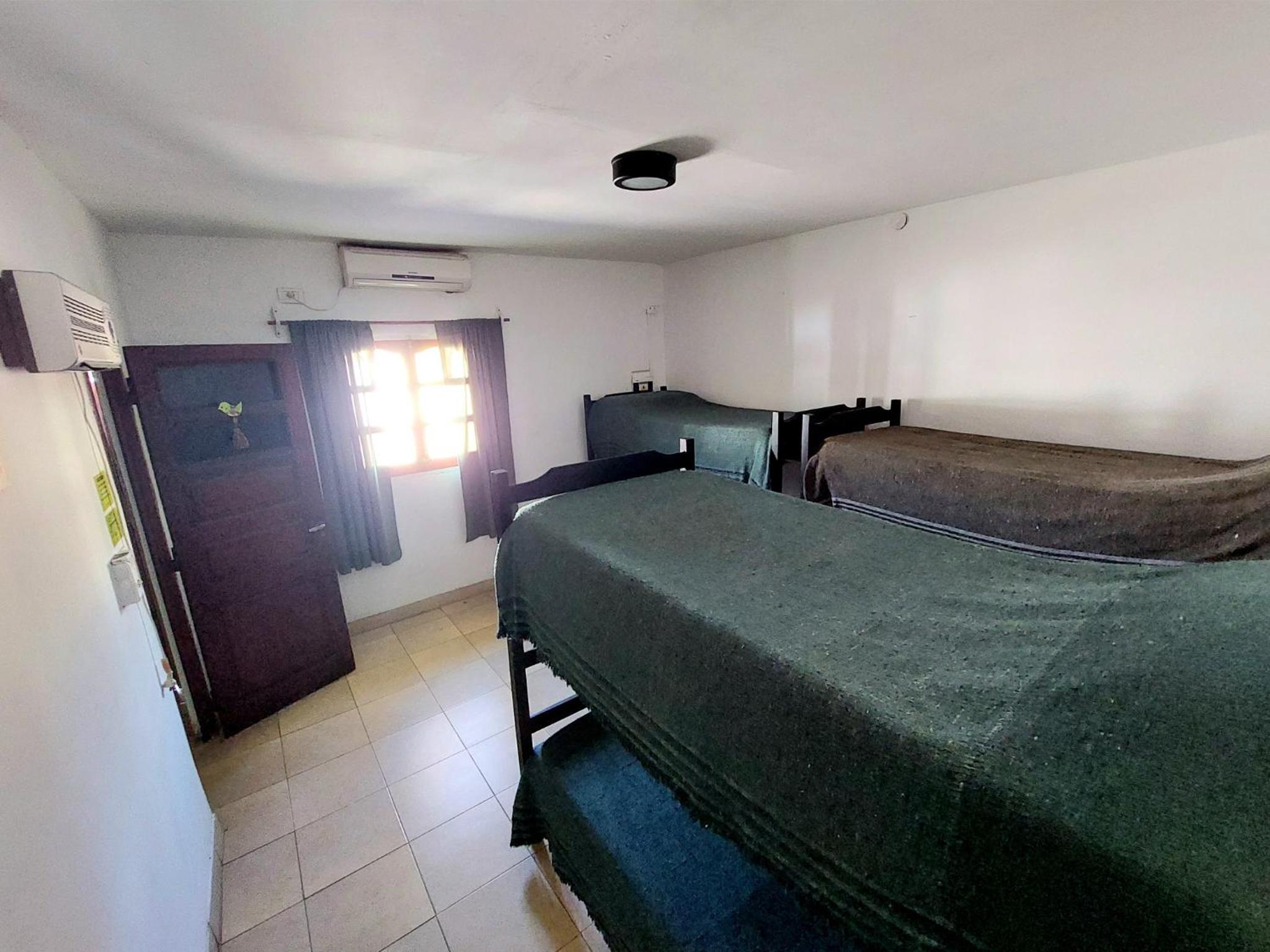 Huaka Hostel and Guest house