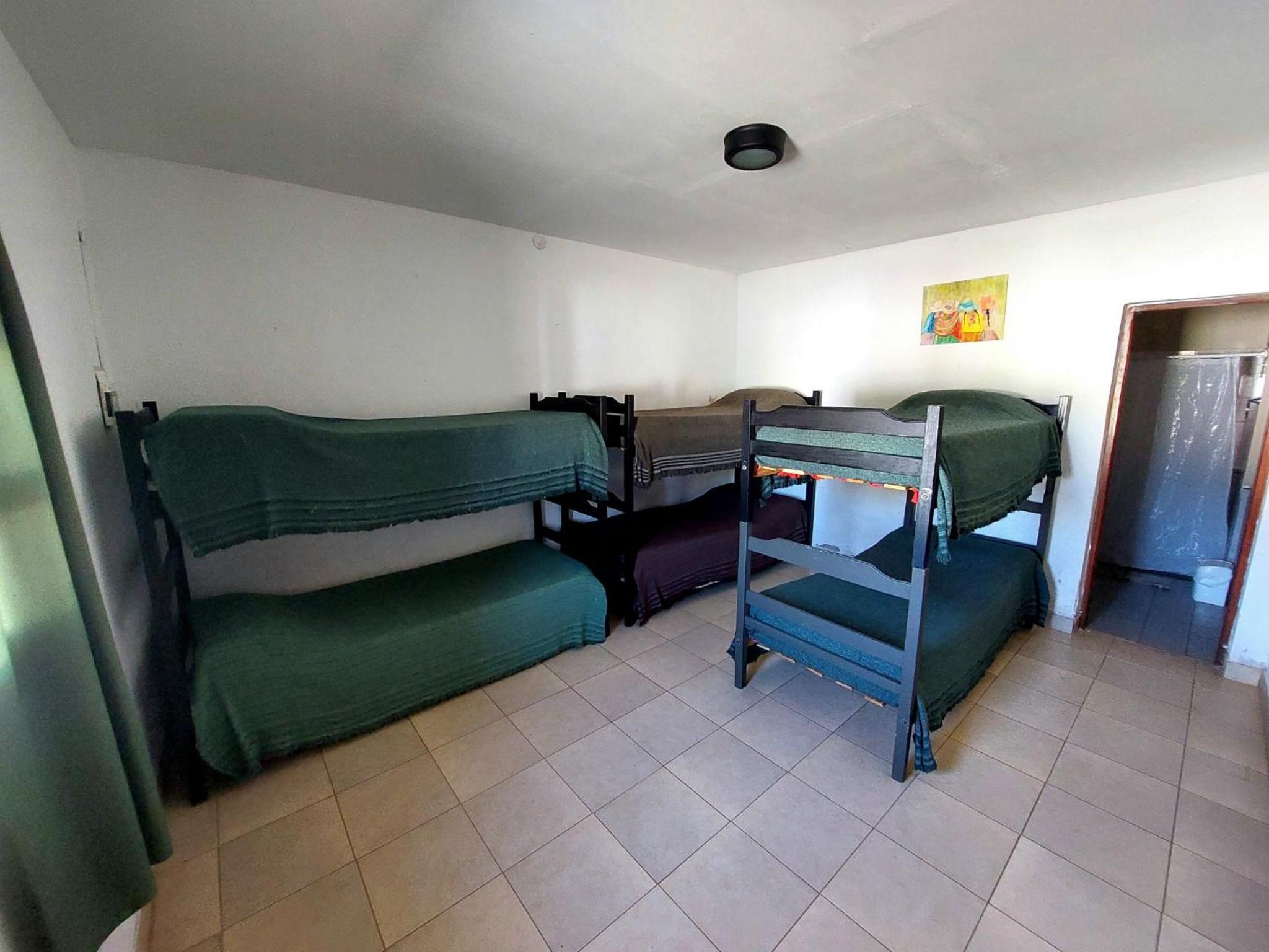 Huaka Hostel and Guest house