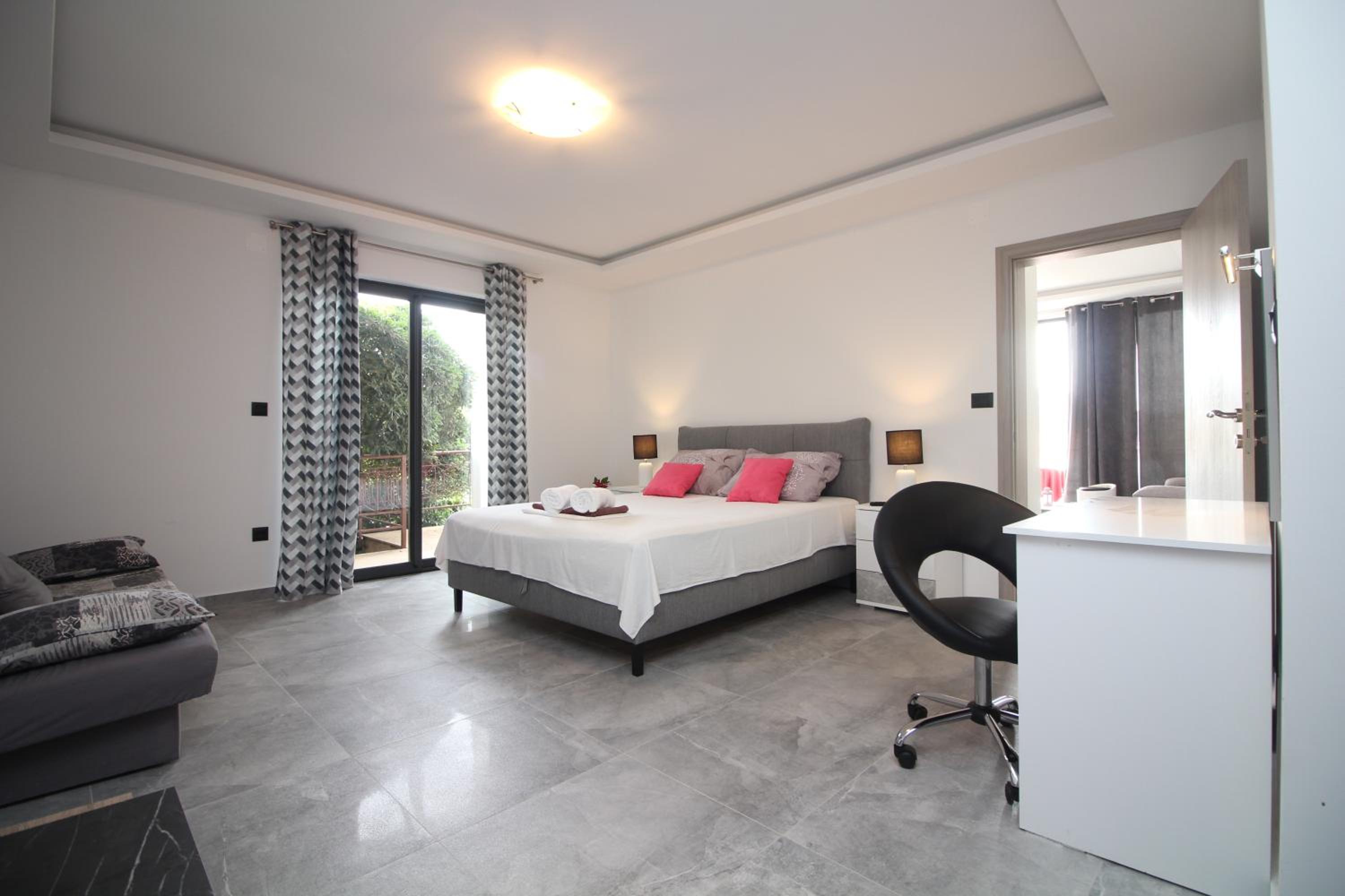 Apartments Toni