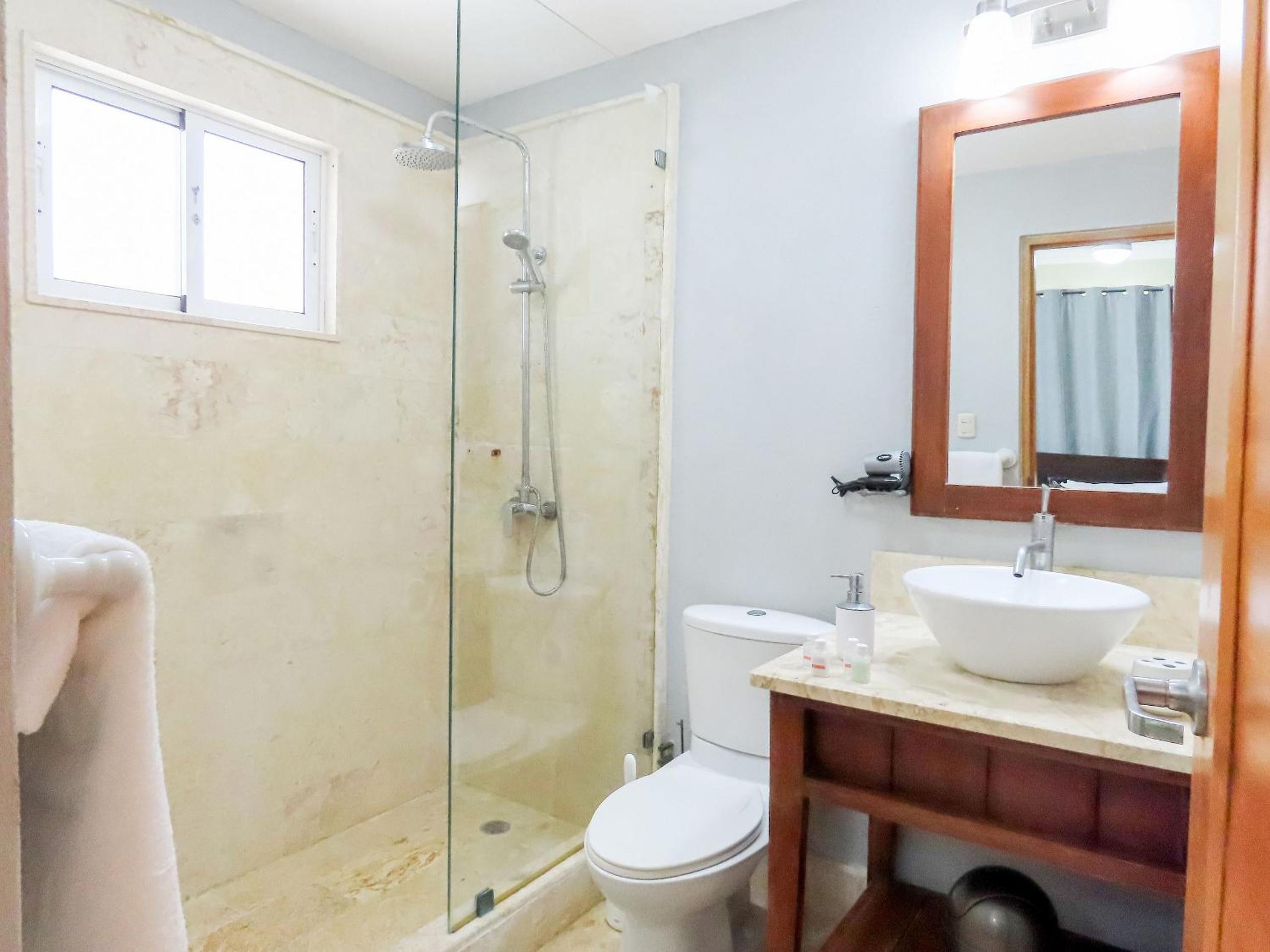 Just 50 meters from the beach, bars and restaurants.