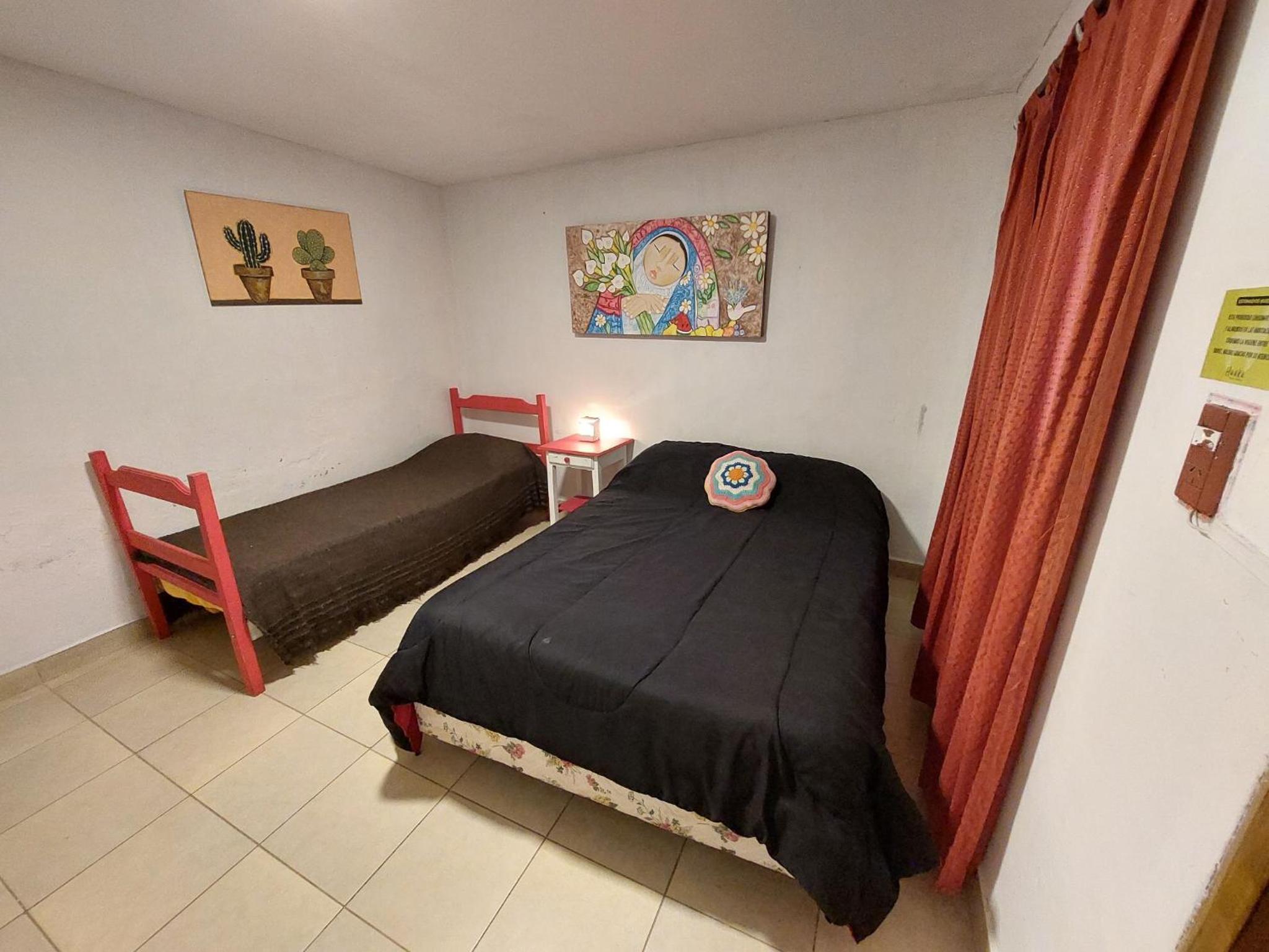 Huaka Hostel and Guest house