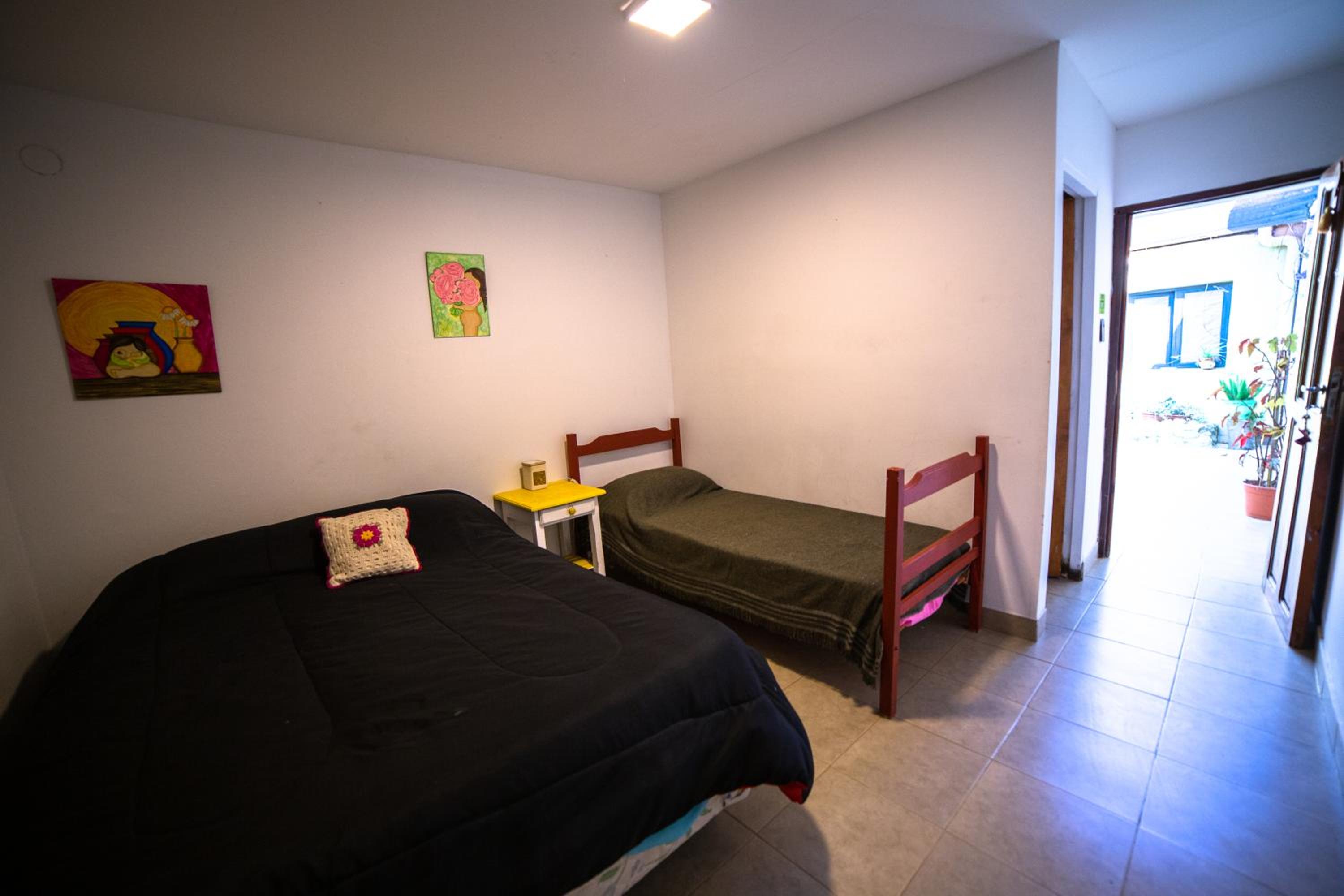 Huaka Hostel and Guest house