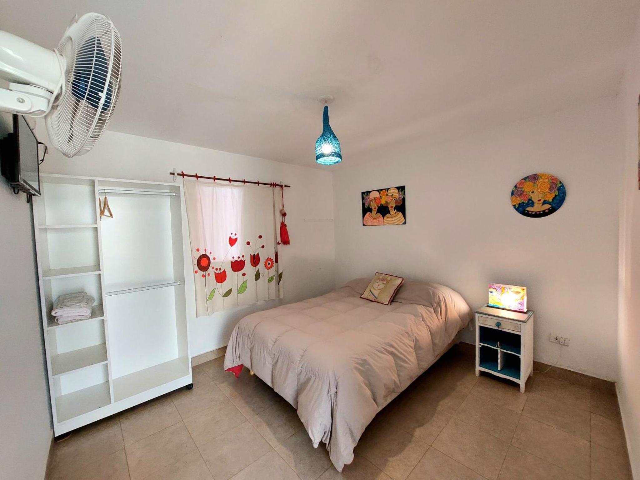 Huaka Hostel and Guest house