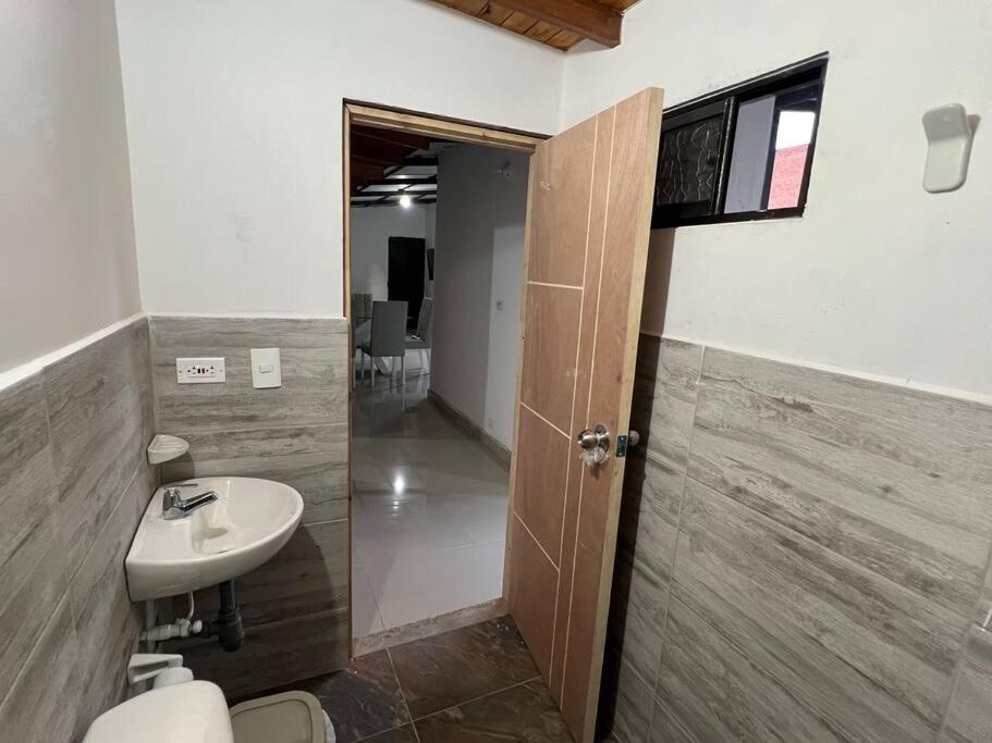 Hermoso/lujoso apartamento en excelente ubicacion