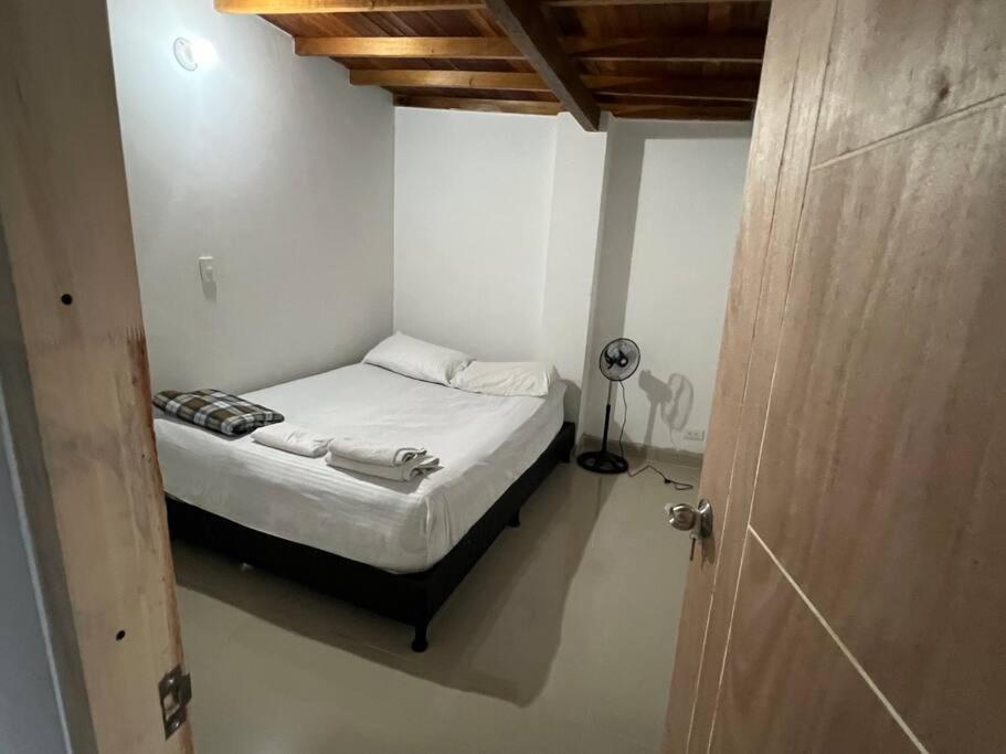 Hermoso/lujoso apartamento en excelente ubicacion