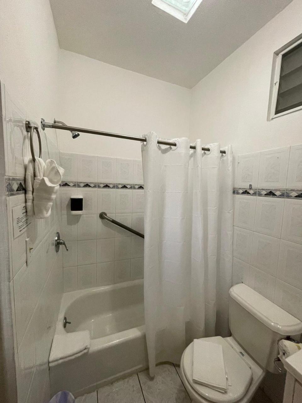The Village Inn - Property Image 17