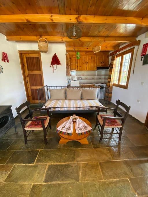 Villa Kamari- Stunning Views