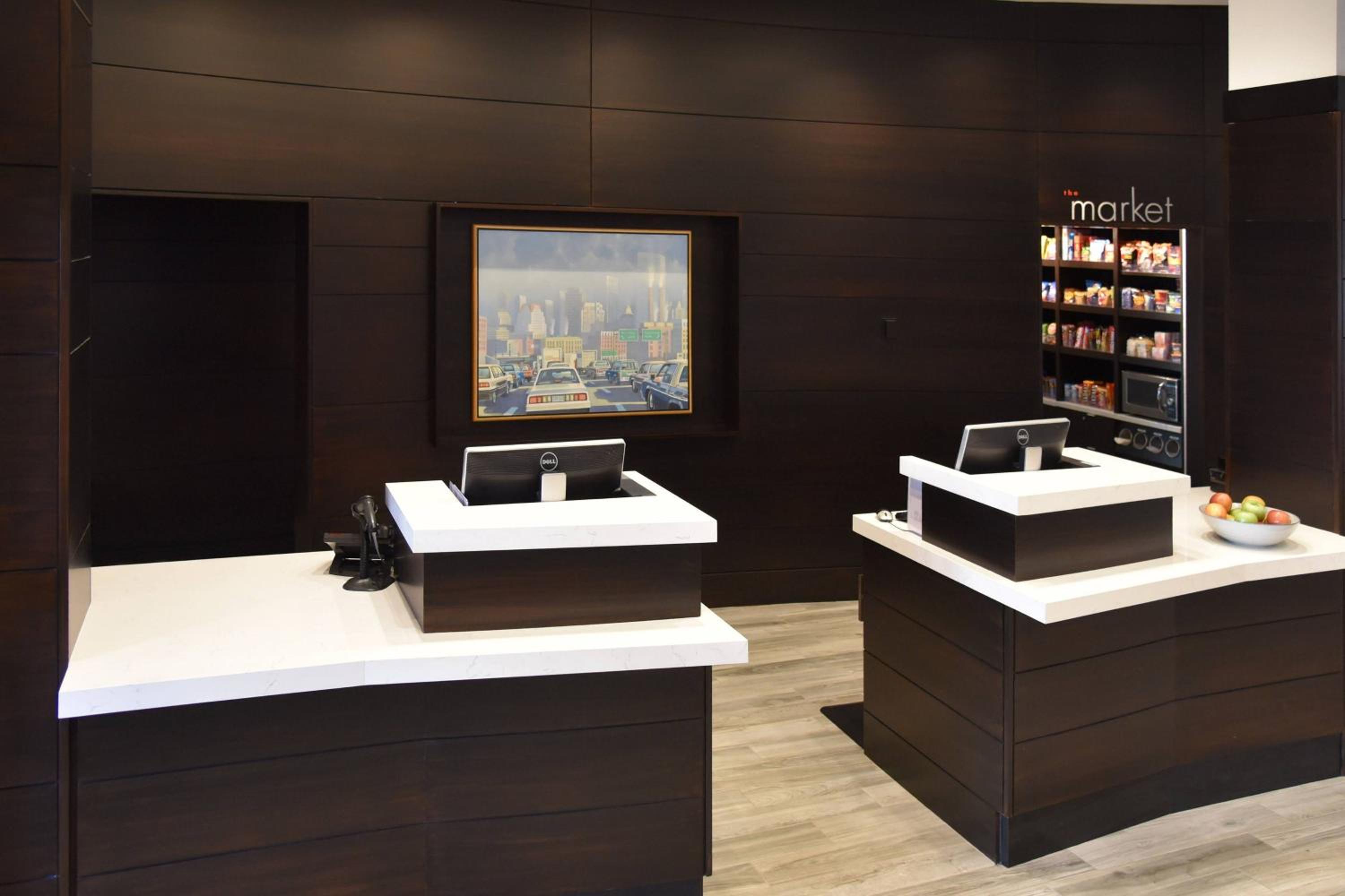 Boston Vacations - Courtyard by Marriott Boston Waltham - Property Image 3