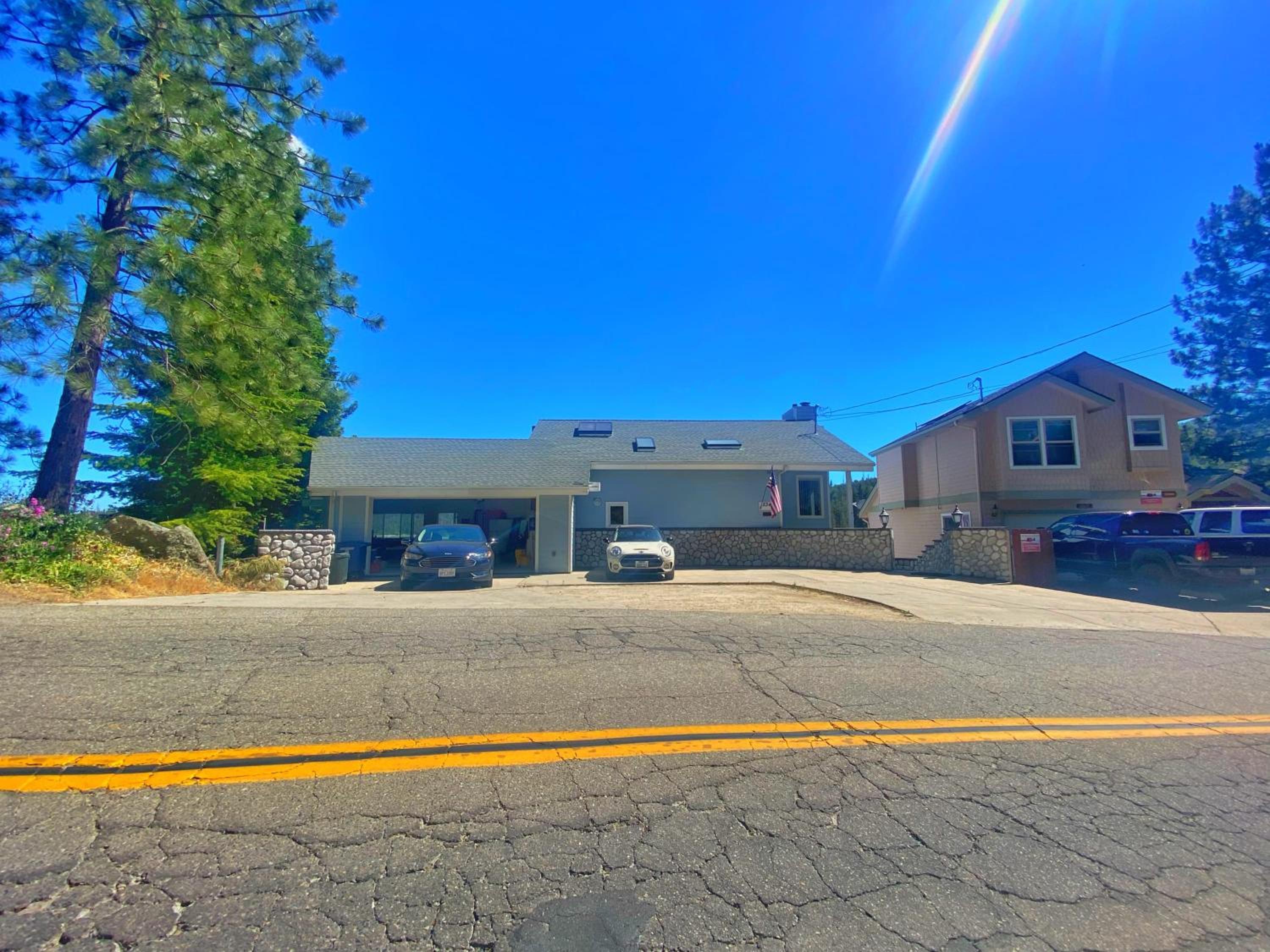 Beautiful Lakefront Home Spectacular View - Herrera