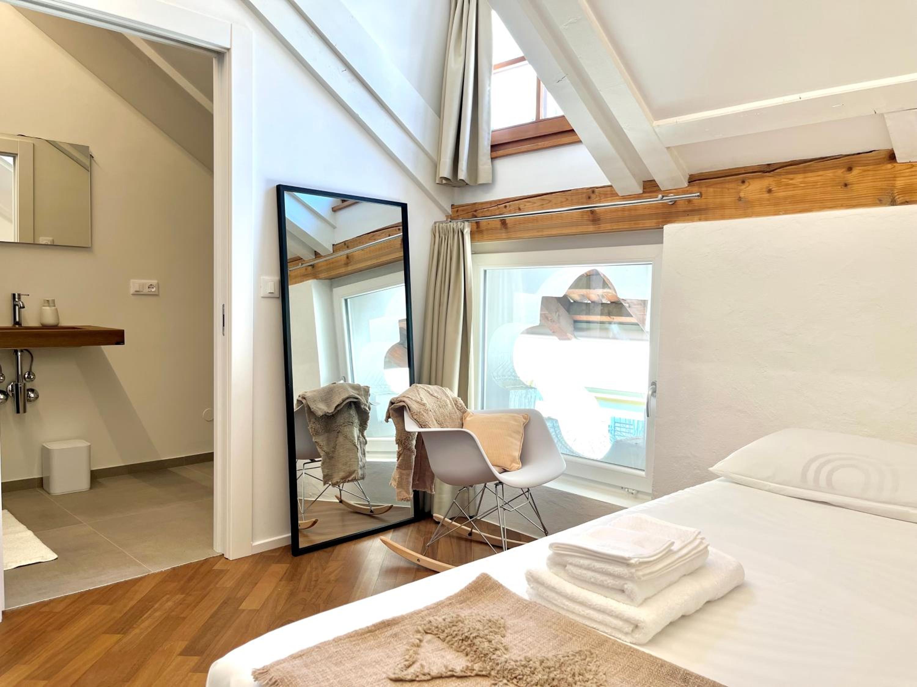 Historic Rooms and Apartments in the City Centre of Bolzano view 2