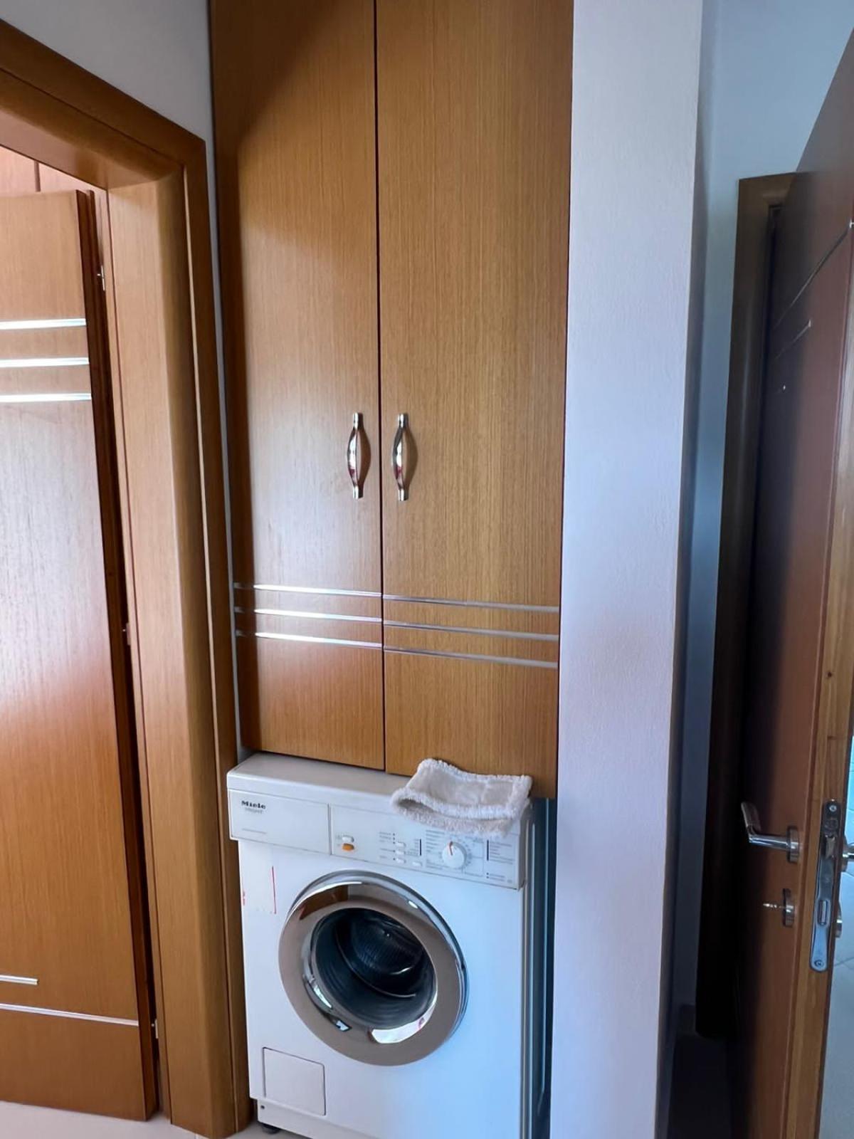 Anushe's apartament