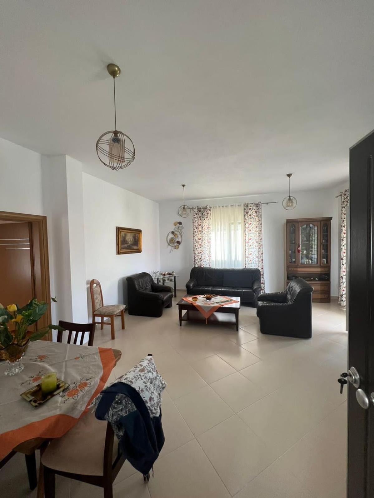 Anushe's apartament