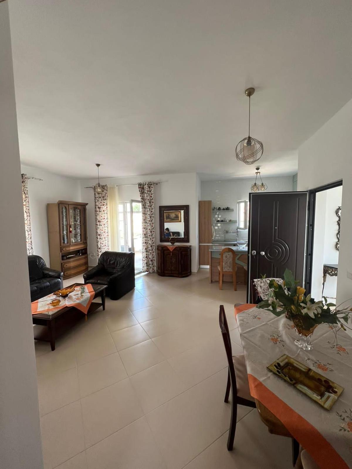 Anushe's apartament