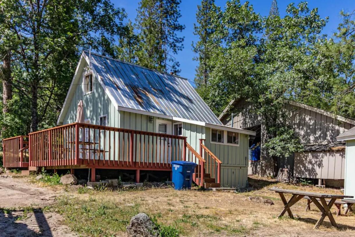 Lake front Cabin with guest cabin - Serrano view 3