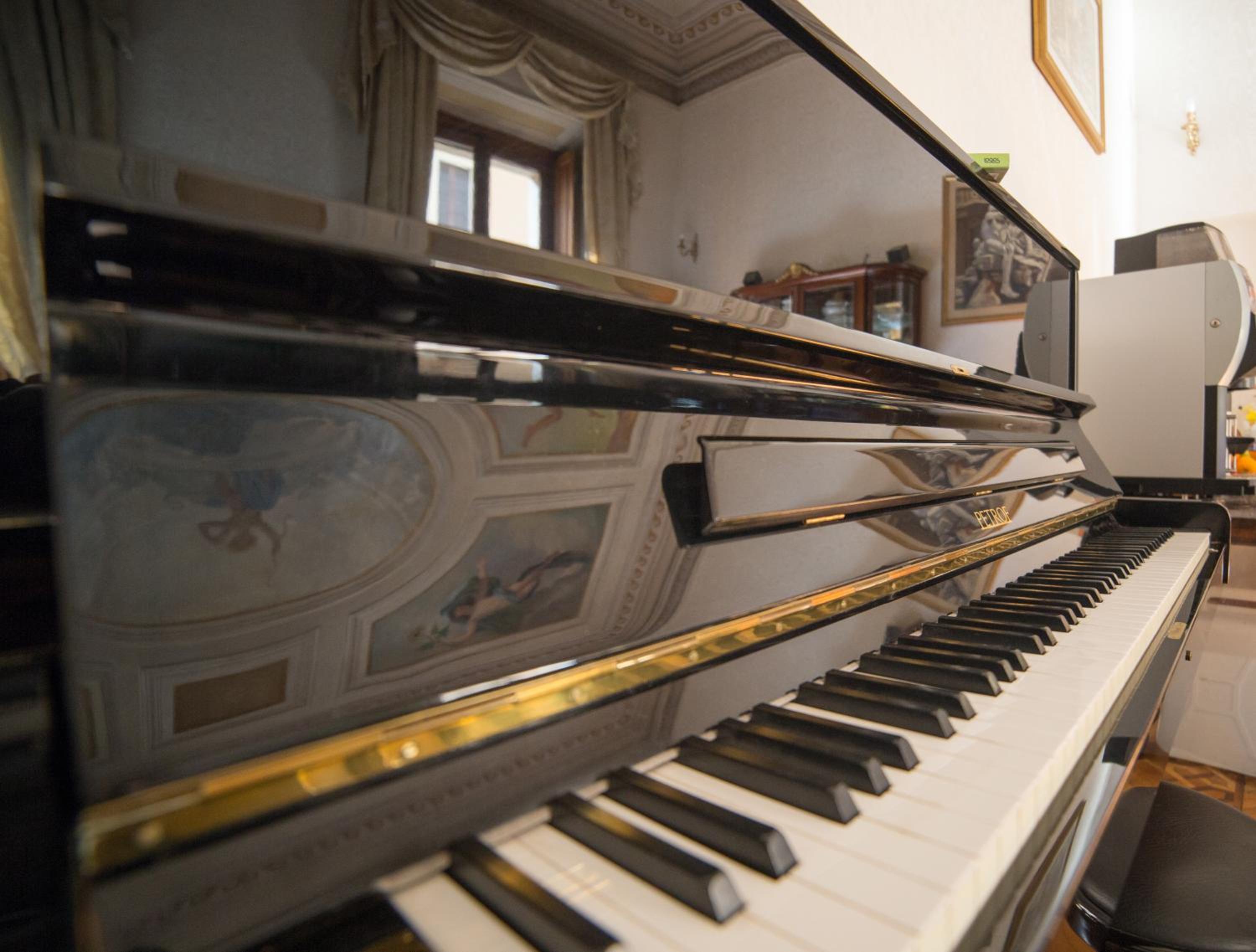 Affreschi Su Roma Luxury B&B