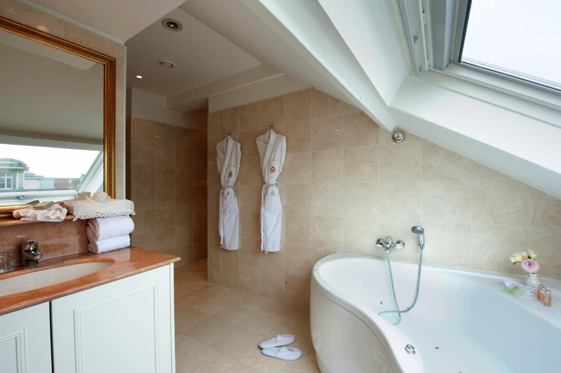 Bruges Vacations - Relais Chateaux Hotel Heritage - Property Image 36
