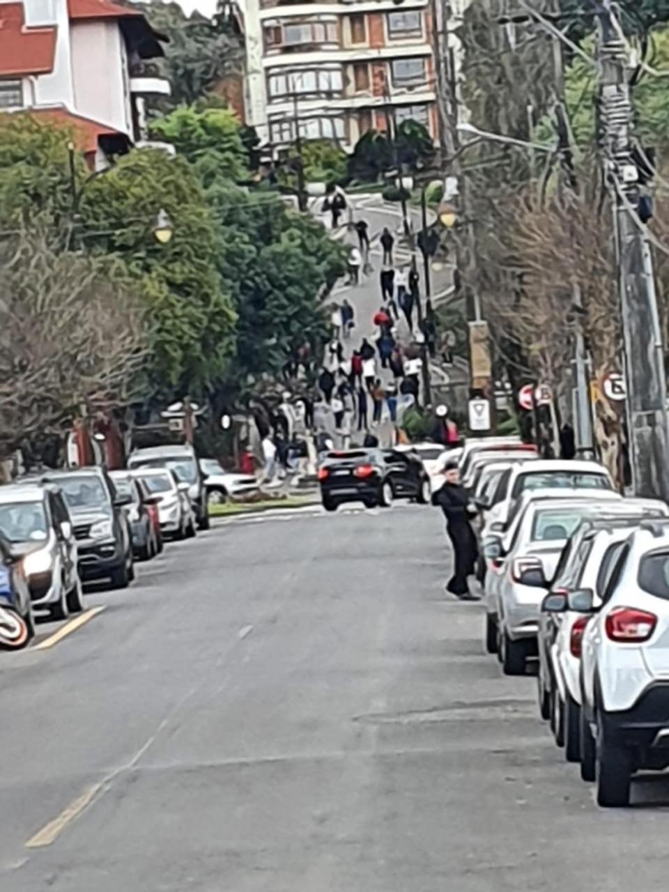 Apartamento a um passo da Rua Torta com WIFI