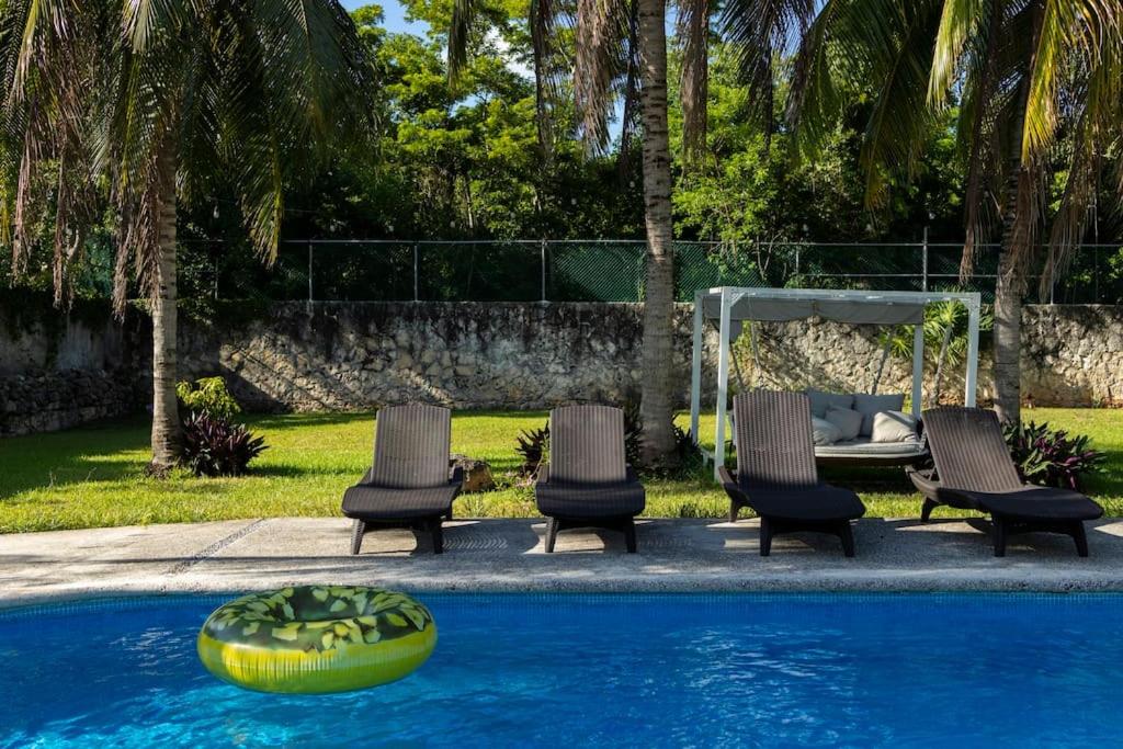 Cancun Family ideal Villa, private pool and garden