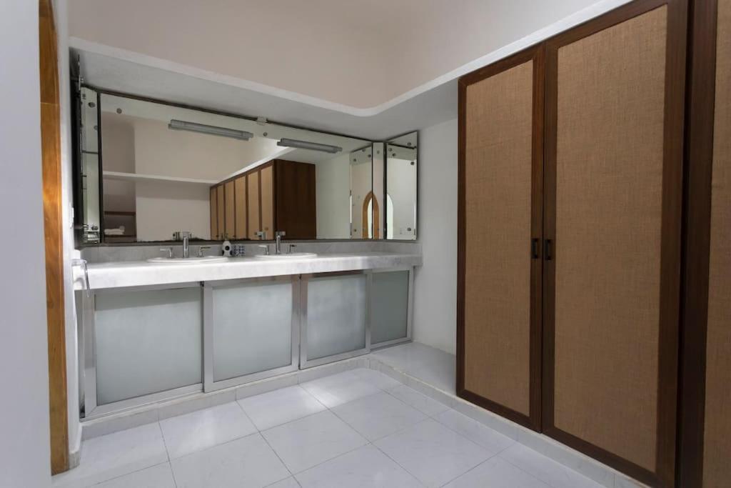 Cancun Family ideal Villa, private pool and garden