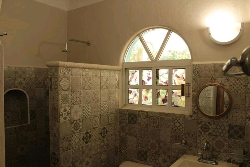 Cancun Family ideal Villa, private pool and garden
