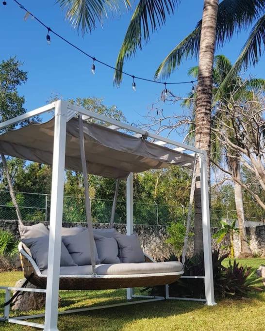 Cancun Family ideal Villa, private pool and garden