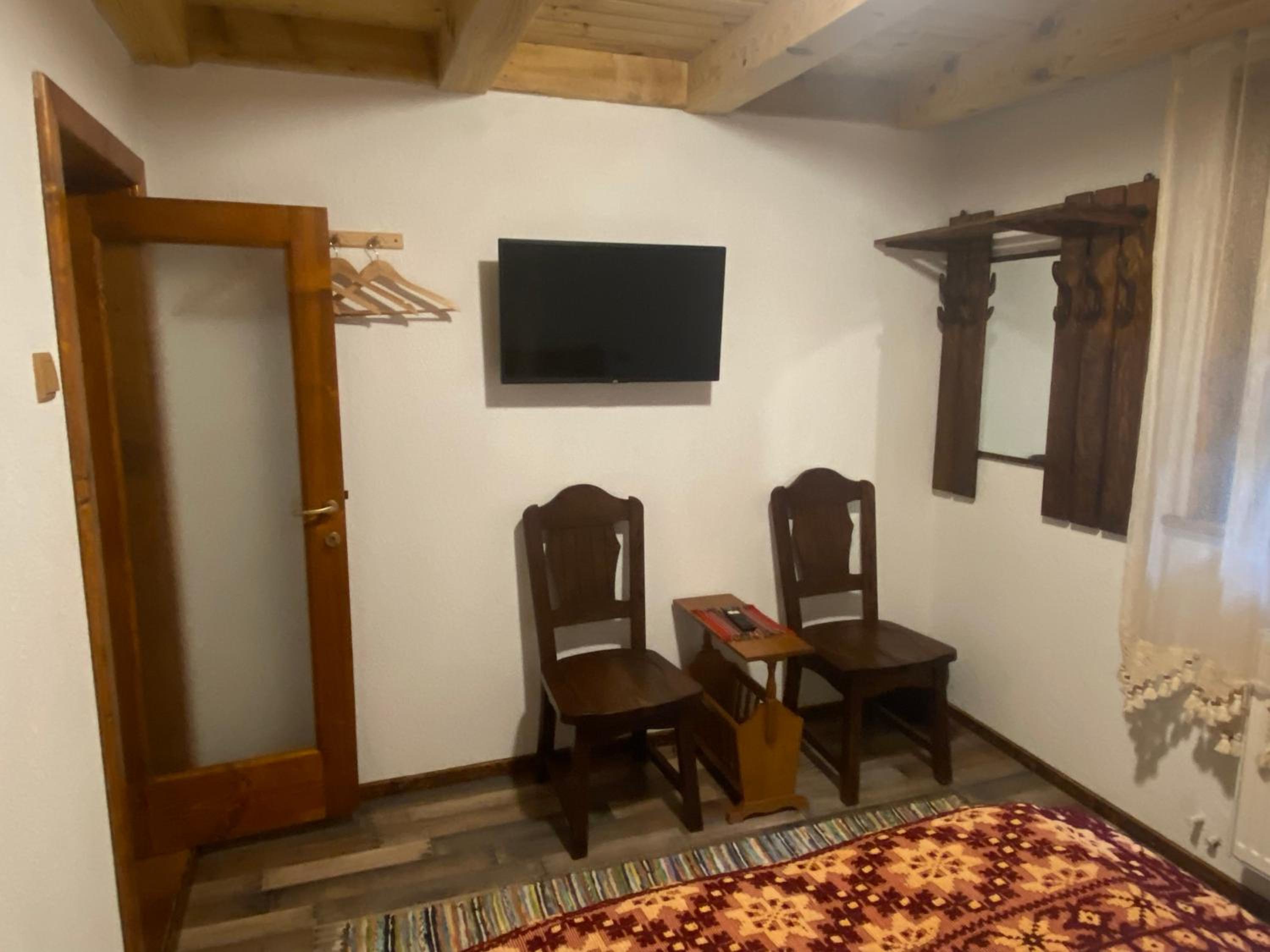 Casa cu șindrilă, photo 21