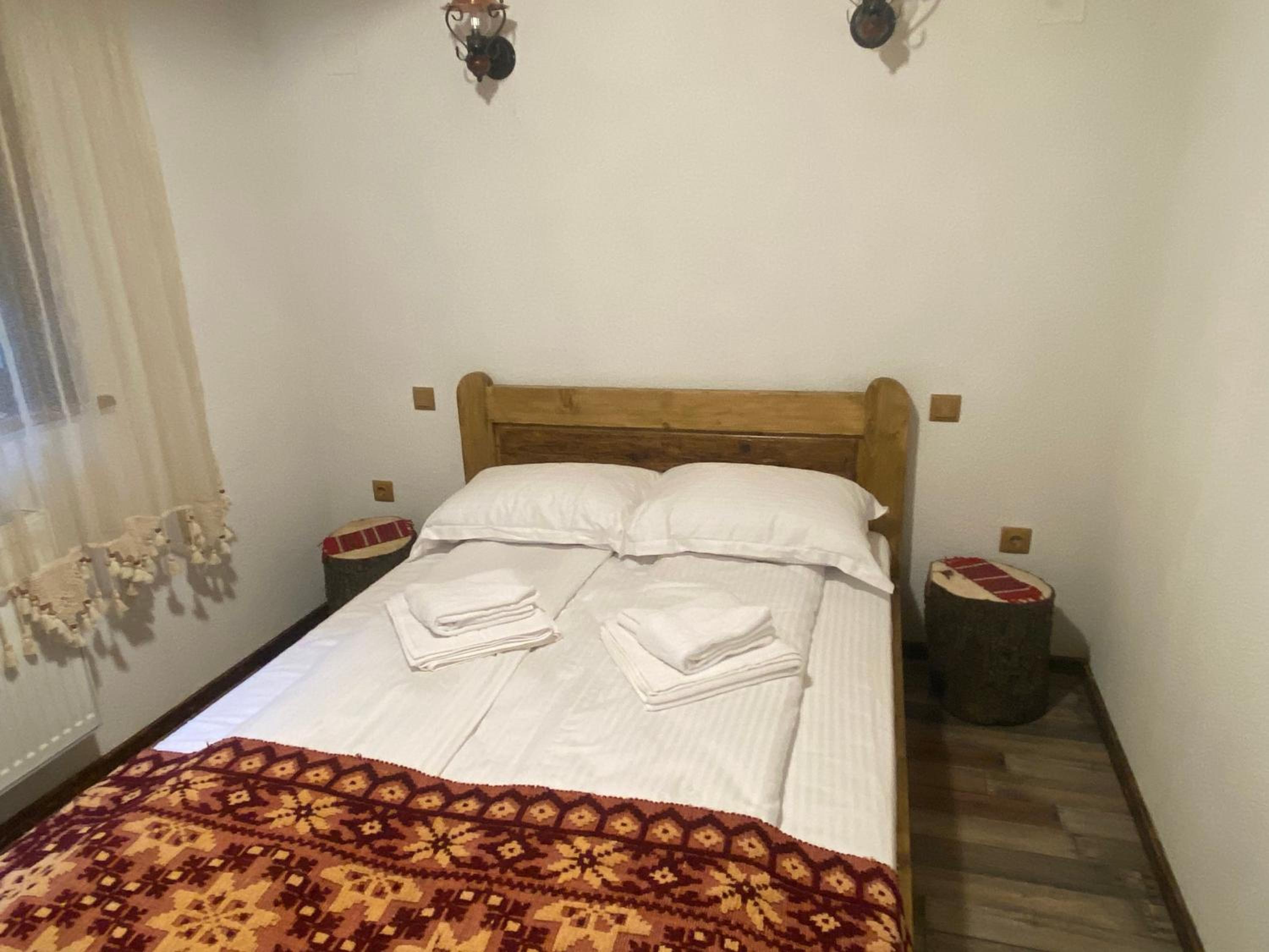Casa cu șindrilă