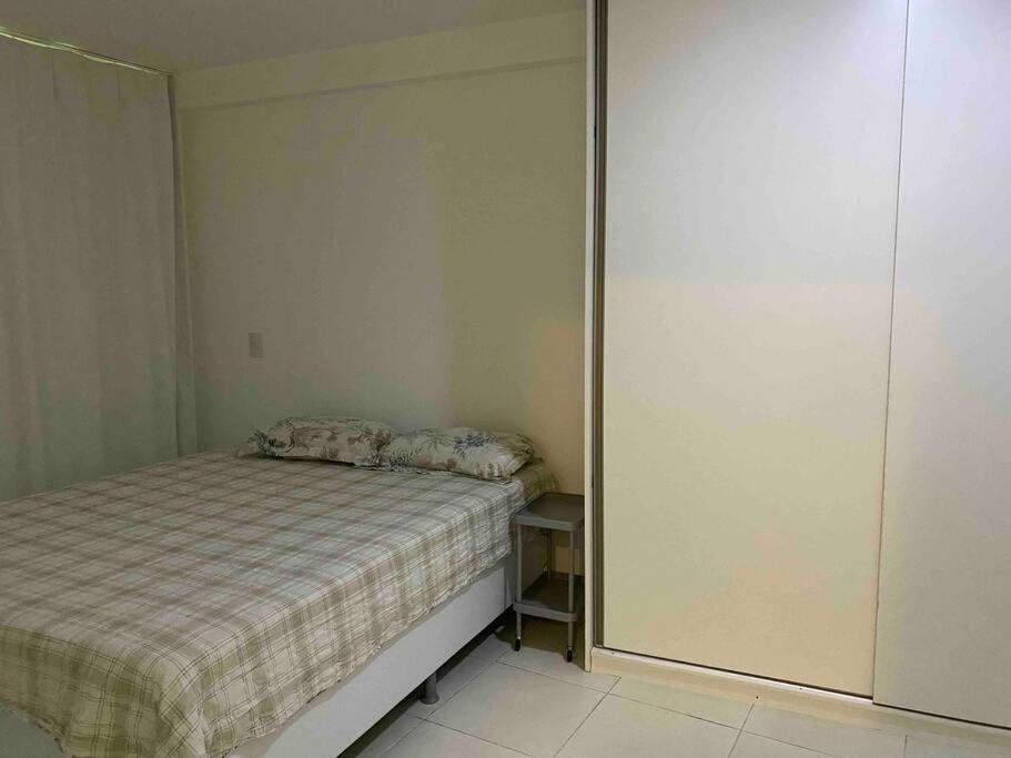 Apartamento amplo e acesso à praia