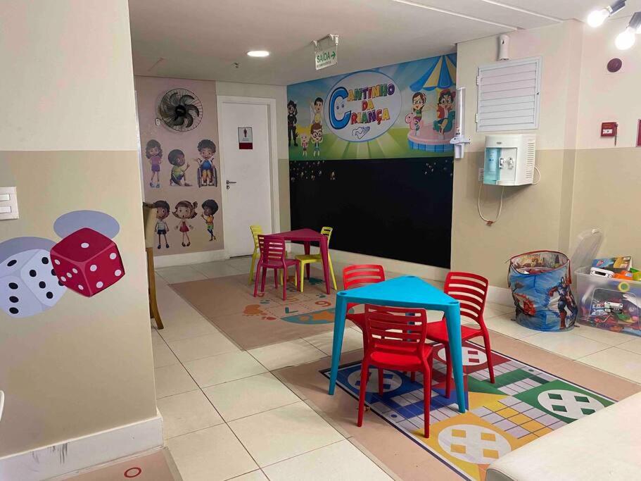 Apartamento amplo e acesso à praia