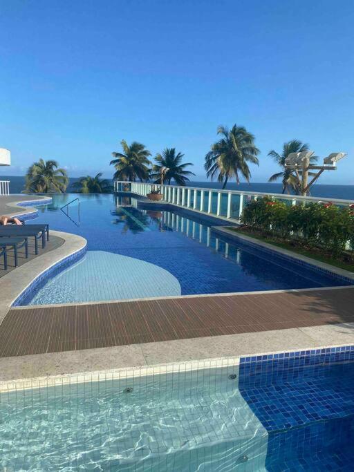 Apartamento amplo e acesso à praia