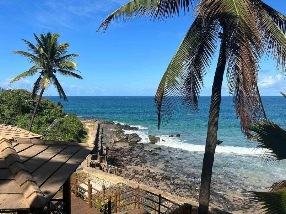 Apartamento amplo e acesso à praia