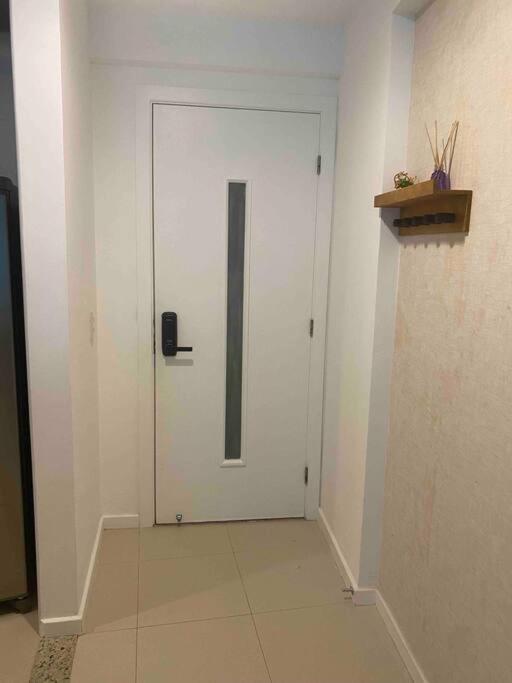 Apartamento amplo e acesso à praia