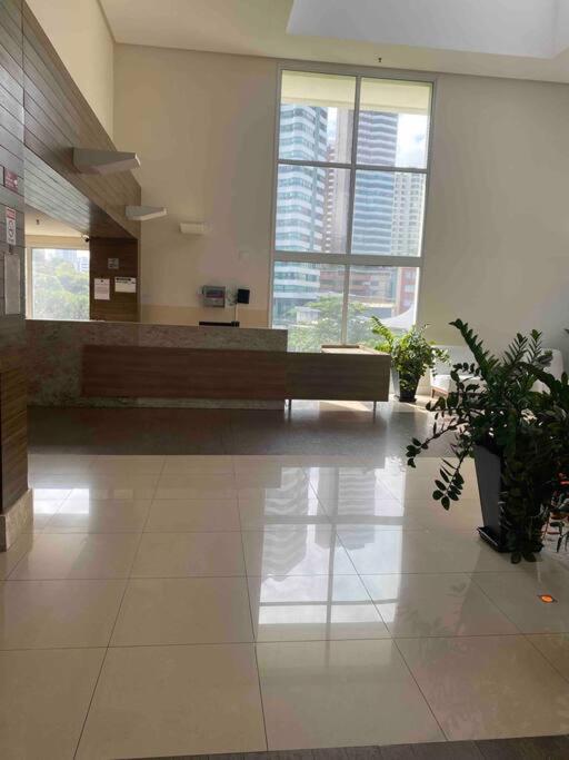 Apartamento amplo e acesso à praia
