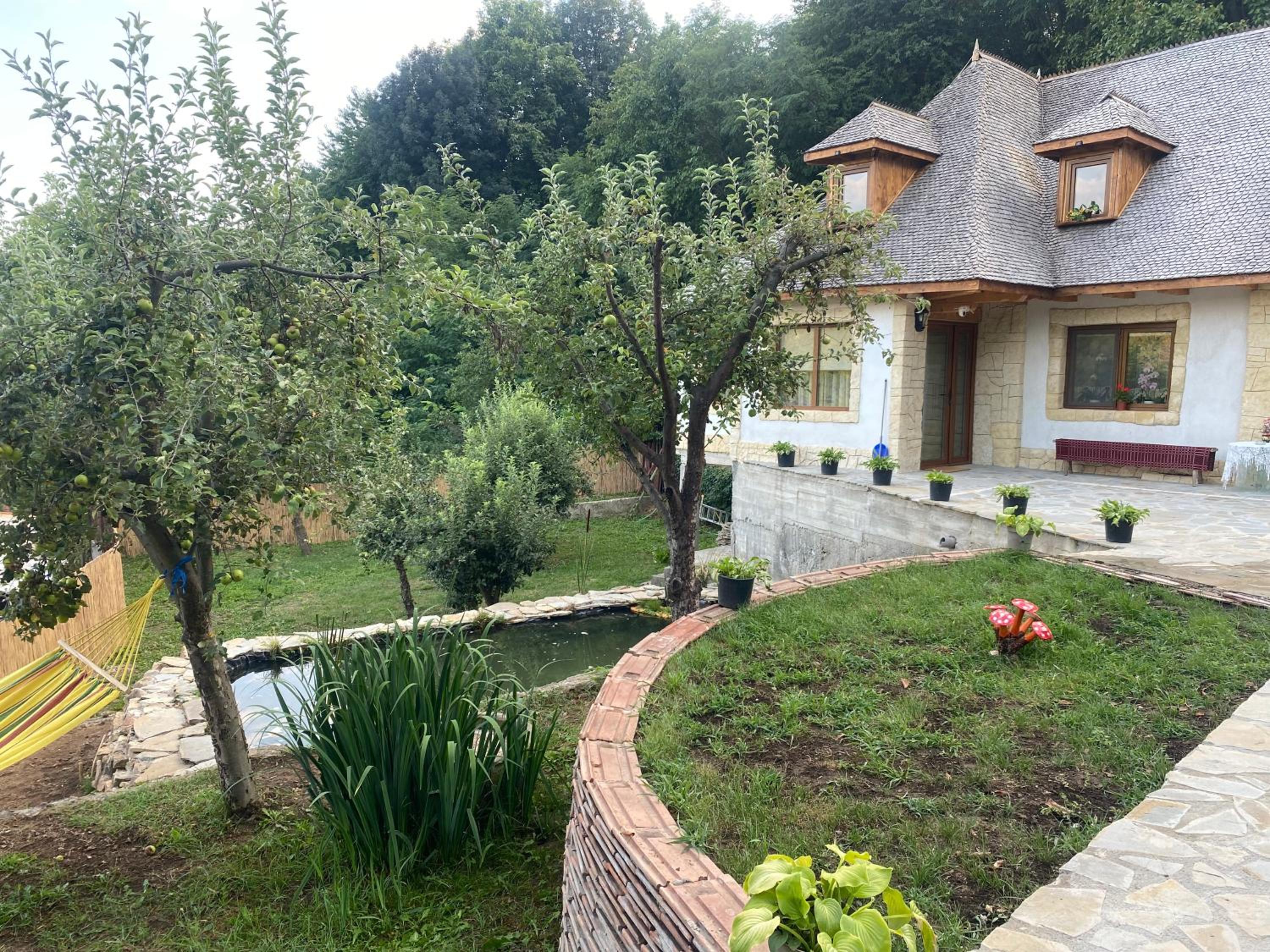 Casa cu șindrilă, photo 41