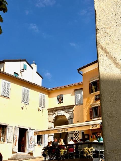 Photo 37