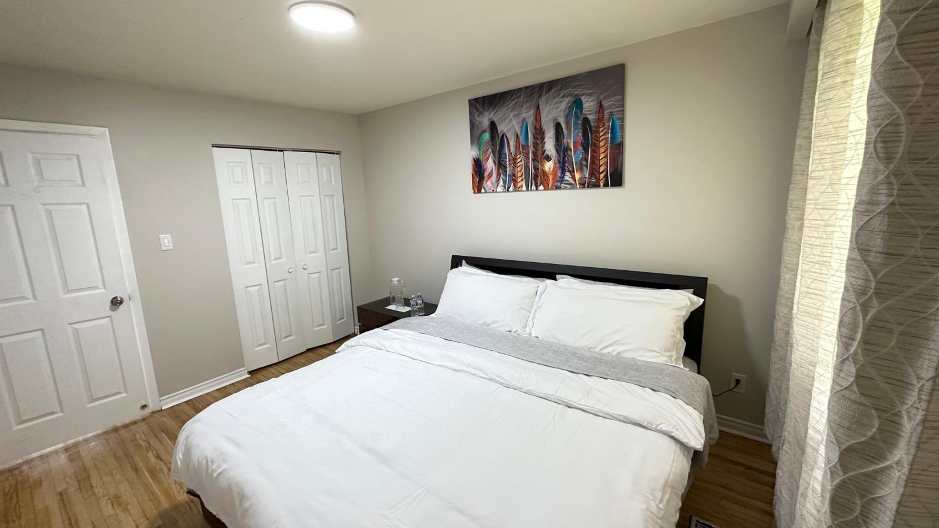 Full Privacy House with Free Parkrings