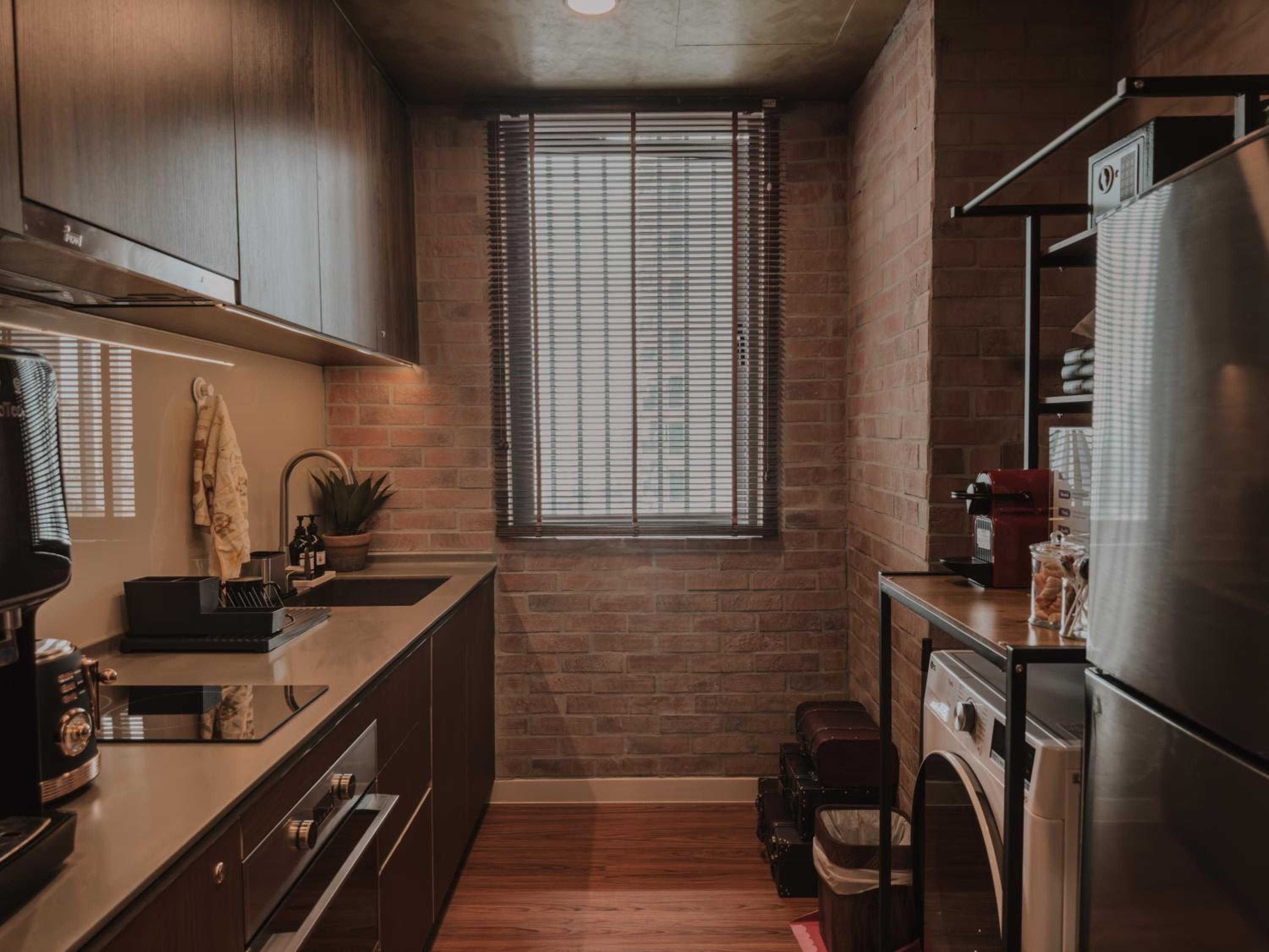 Wizarding Residence near KLCC link LRT & Mall