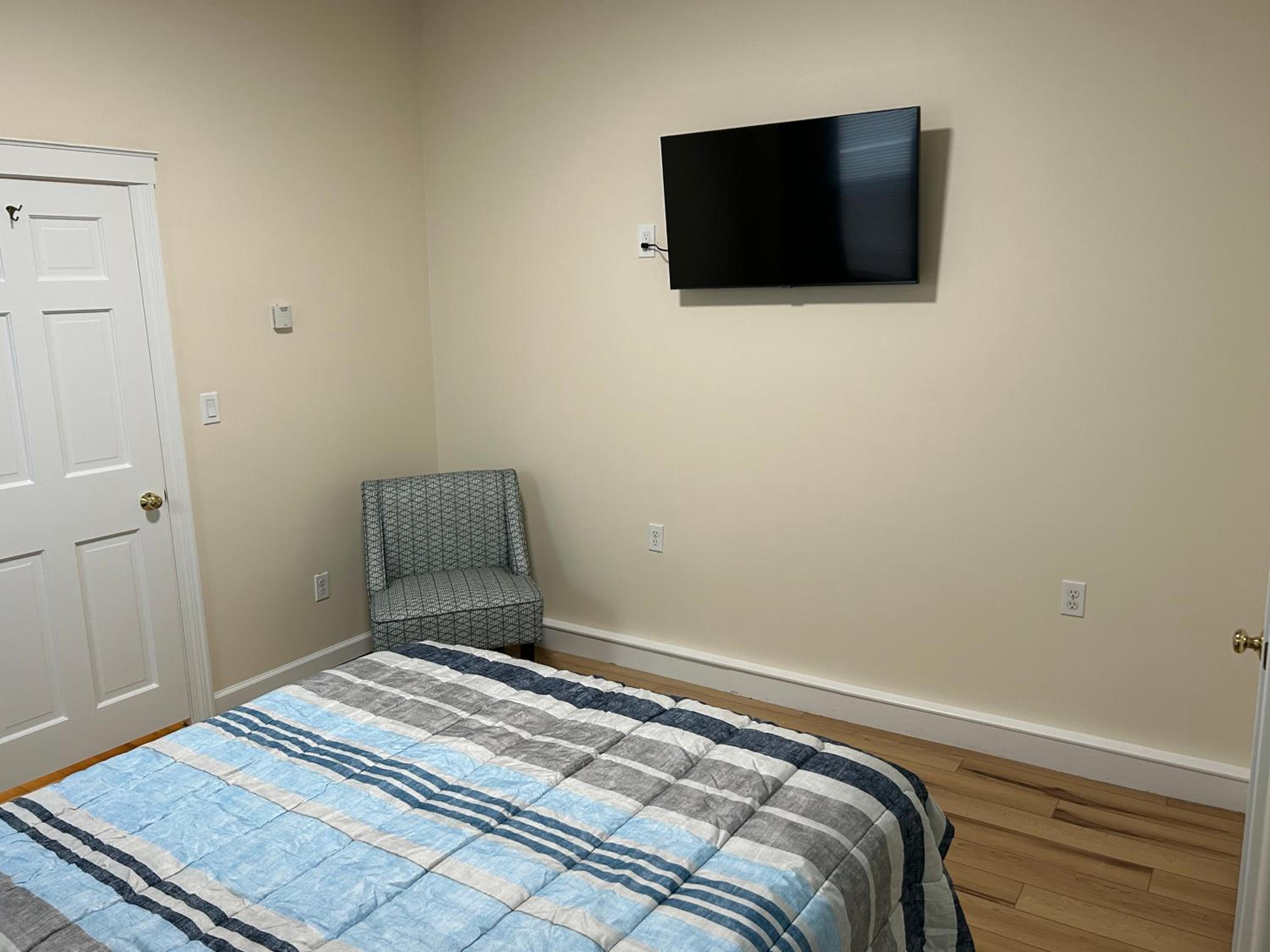 Boston Vacations - Lord Medford Apartments - Property Image 3