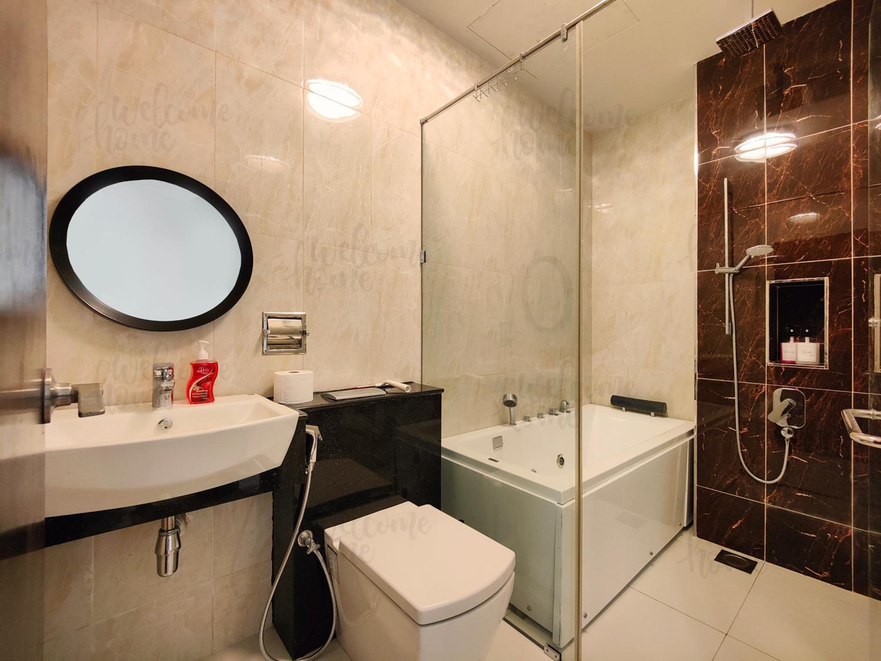 Paragon Suites CIQ Homestay by WELCOME HOME