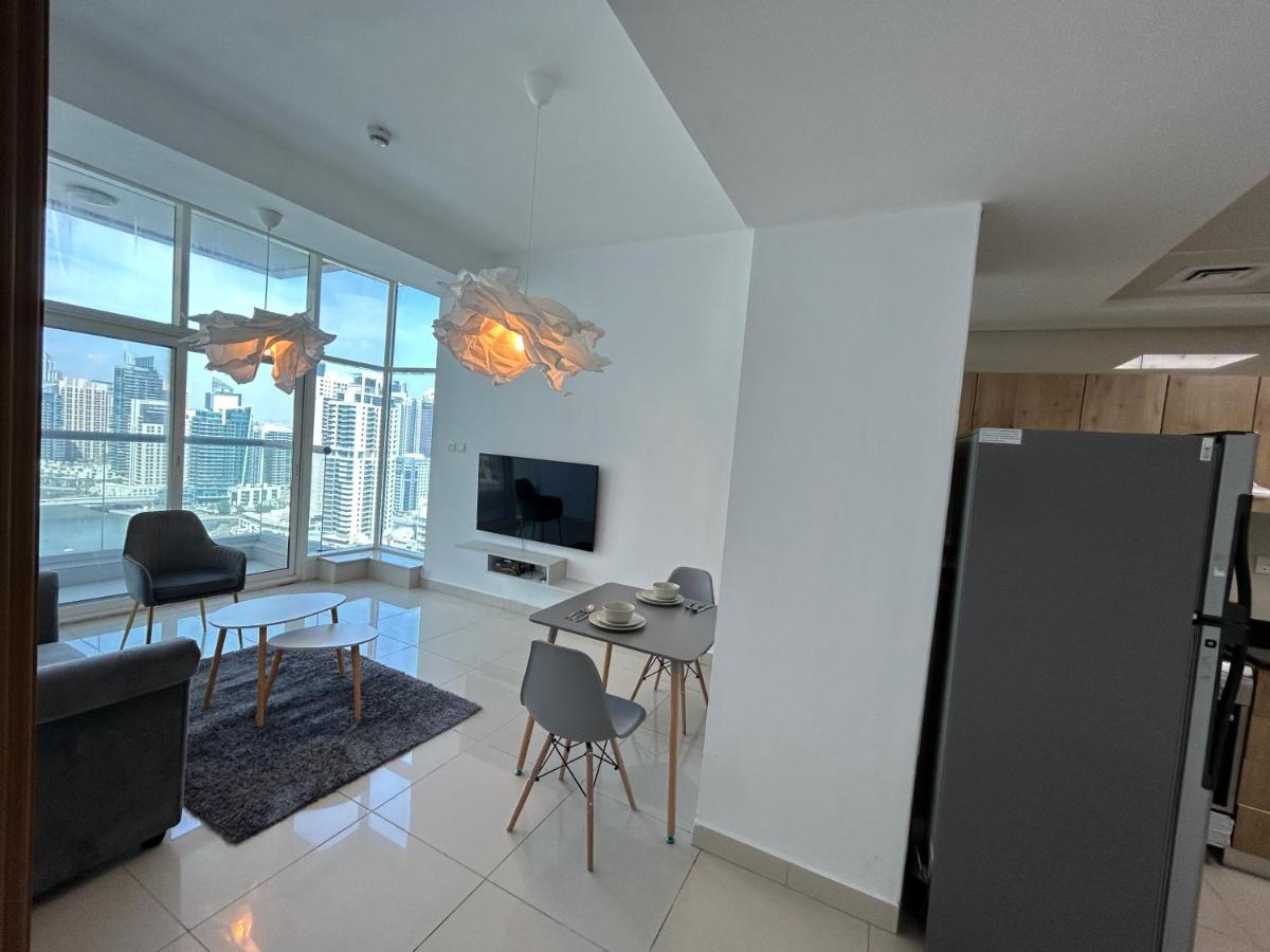 Golden Stay Vacation Homes continental tower marina