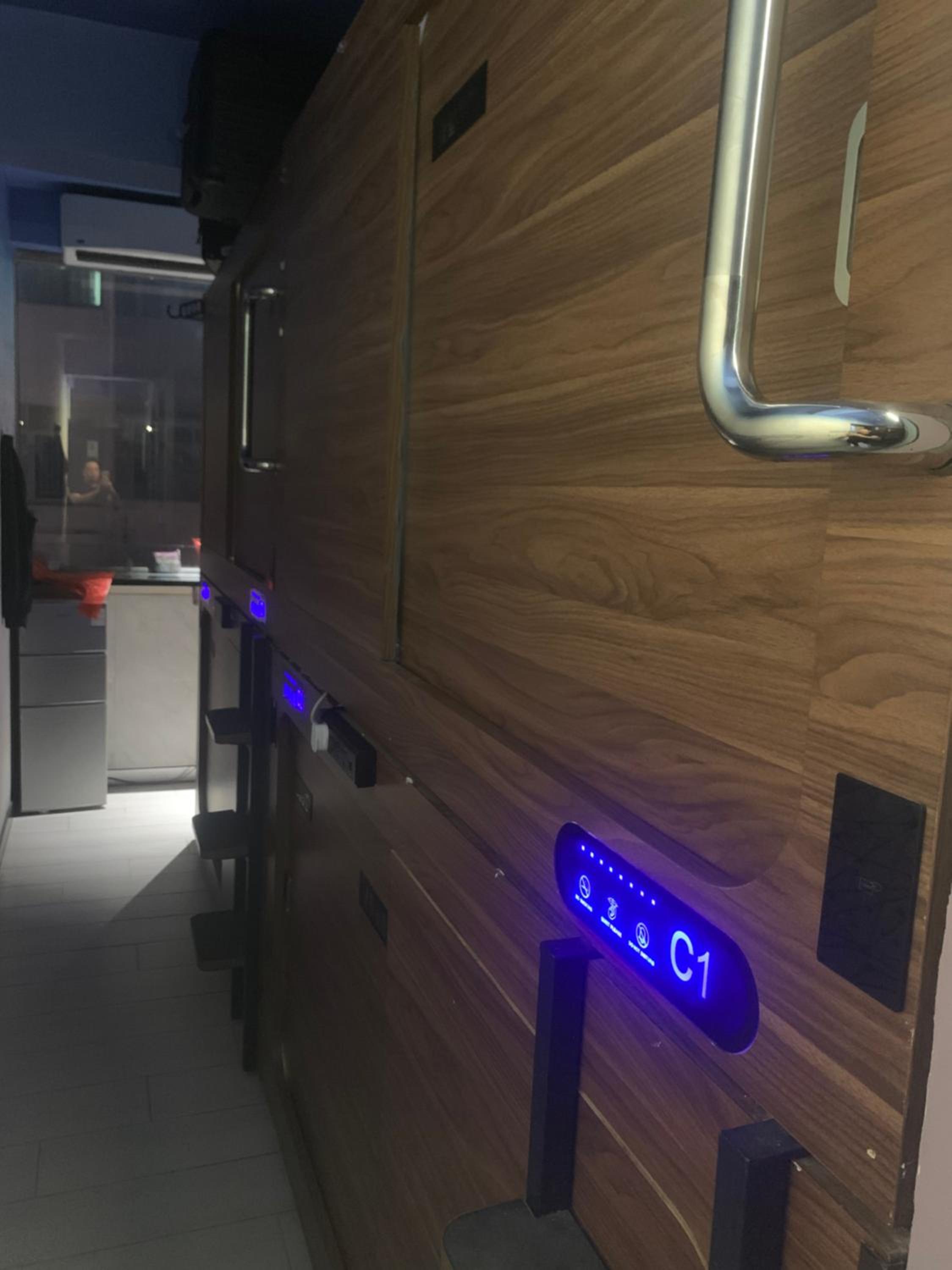 Sleep Cubee Hostel