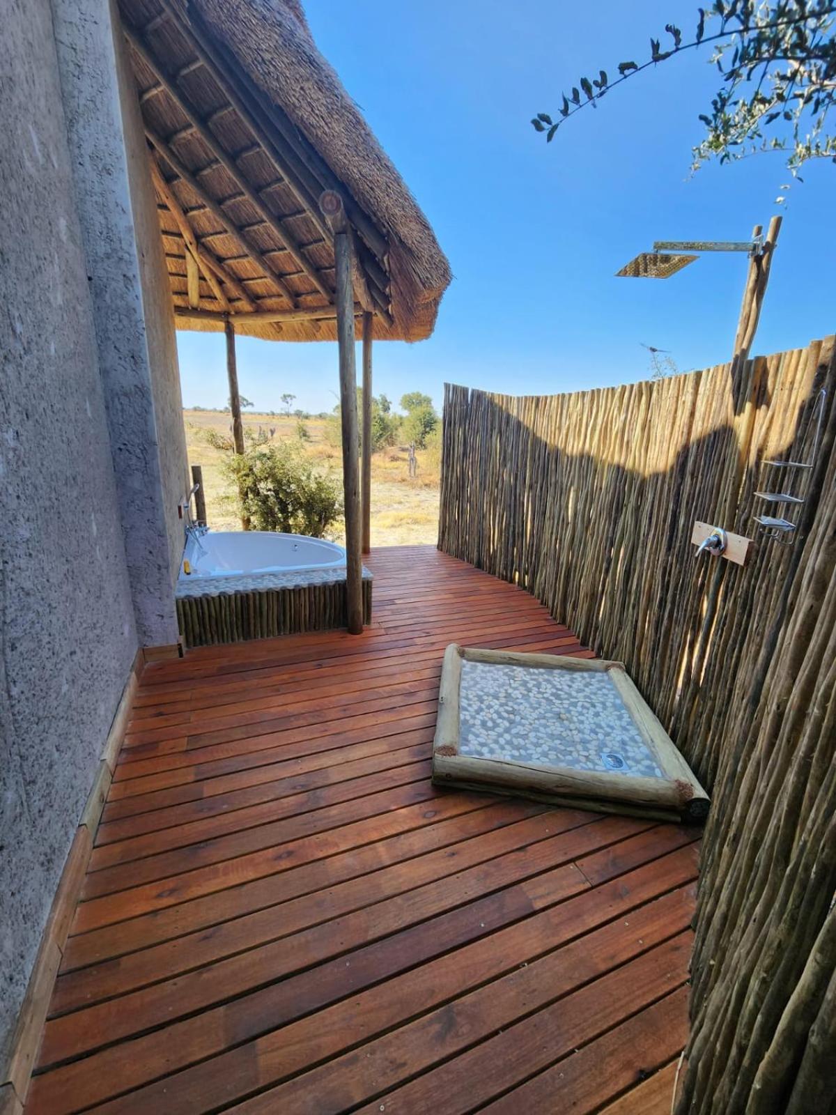 Mababe River Lodge